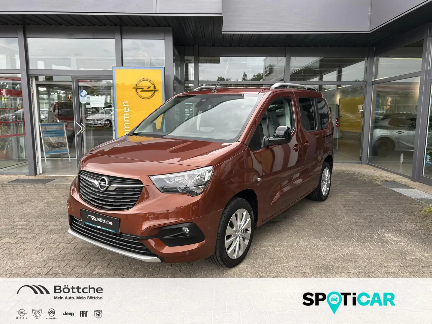 Opel Combo Life 1.2 Ultimate AT/DAB/Shz/180°Kamera/Assistenzsystem Marrón - 1