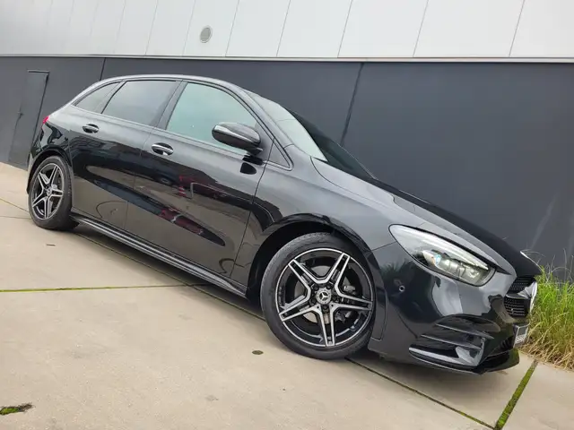 Mercedes-Benz B Class view 9