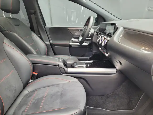 Mercedes-Benz B Class view 10