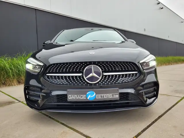 Mercedes-Benz B Class view 5