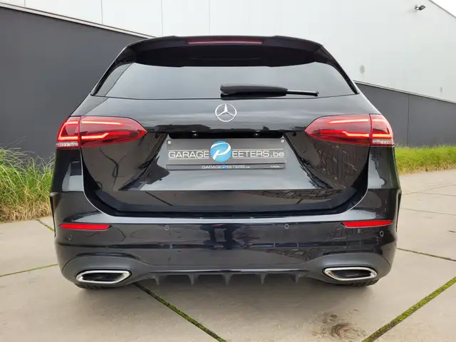 Mercedes-Benz B Class view 4