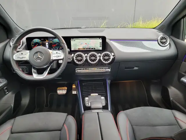 Mercedes-Benz B Class view 12