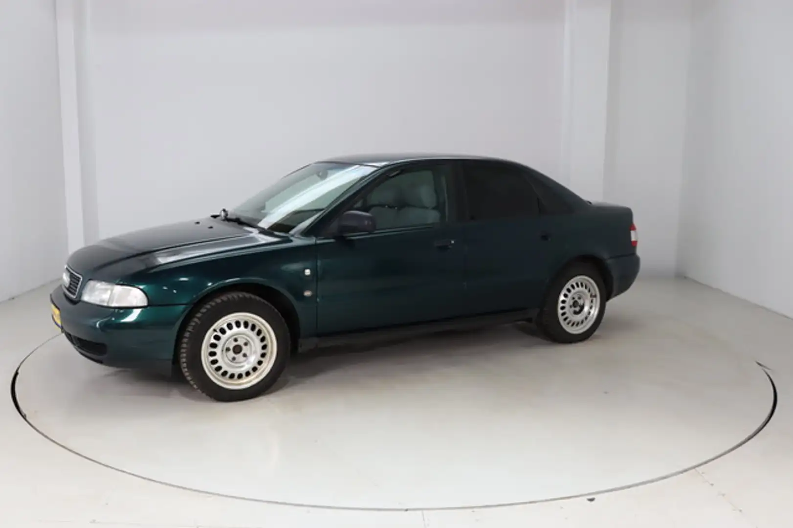 Audi A4 1.6 * Flüssiggas * HU 01.2028 * s-line Grün - 1