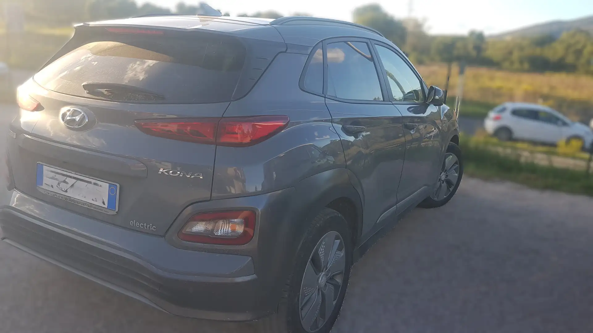 Hyundai KONA Kona 64 kWh EV Xprime+ Safety Pack Grigio - 2