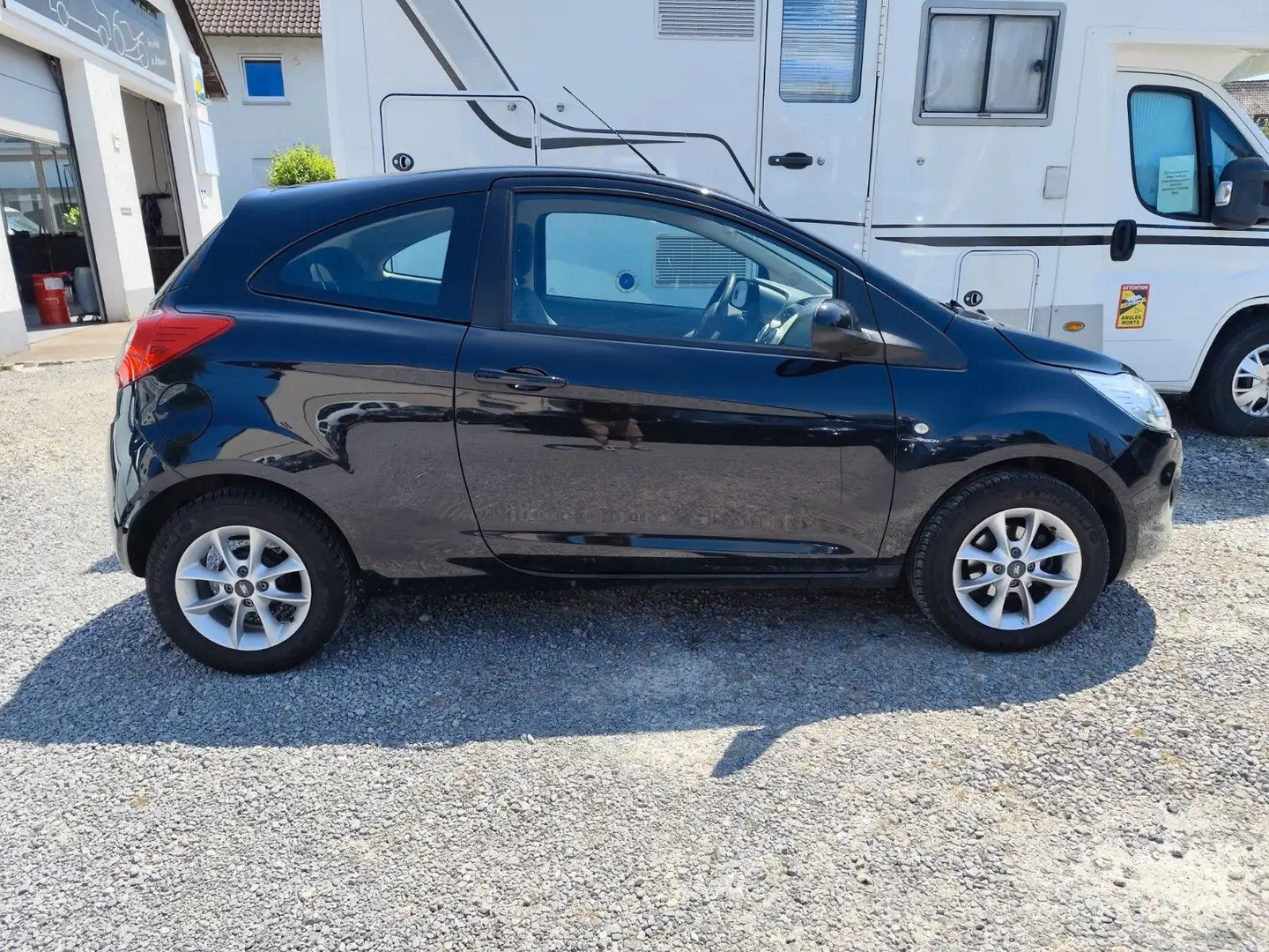 Ford Ka/Ka+ Cool & Sound Edition Schwarz - 1