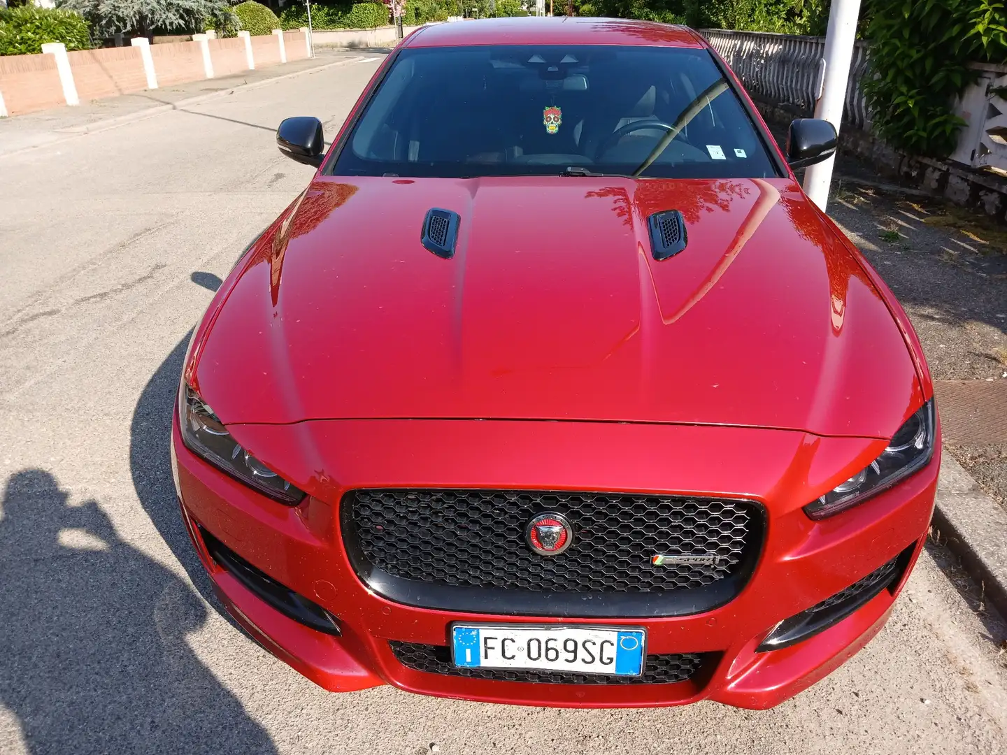 Jaguar XE 2.0d R-Sport 180cv auto - 2