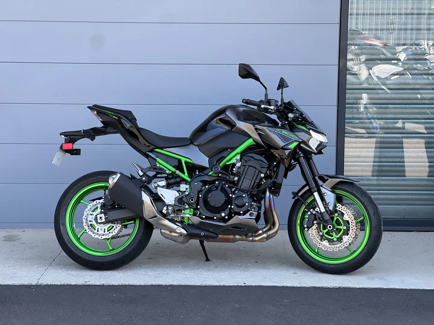 Kawasaki Z 900 Noir - 1