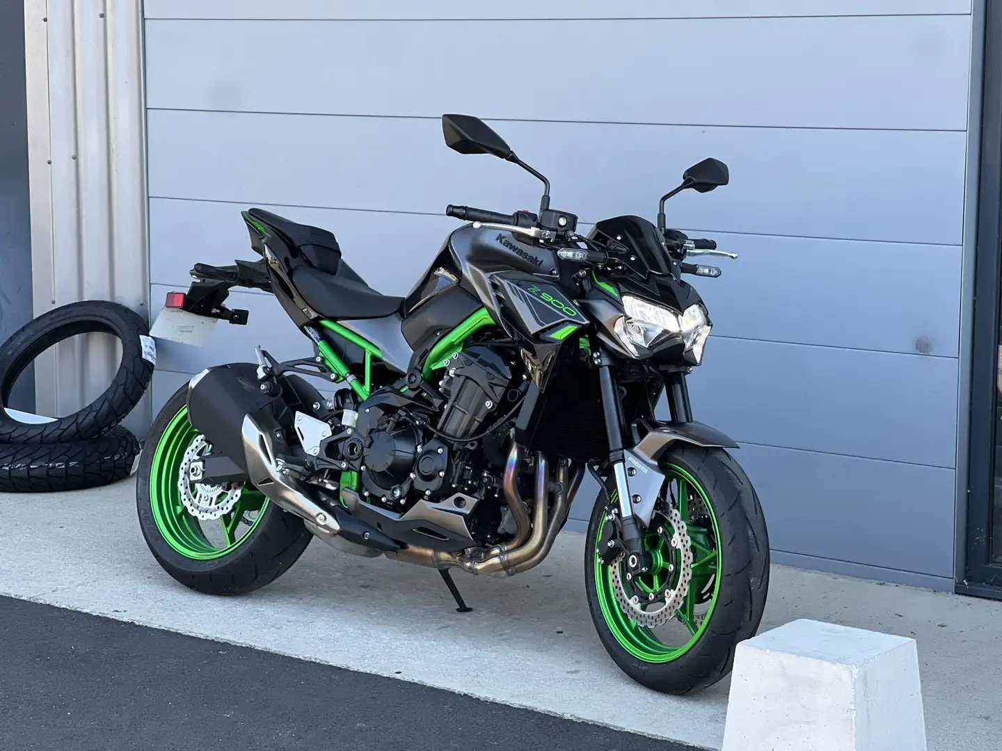 Kawasaki Z 900 Noir - 2