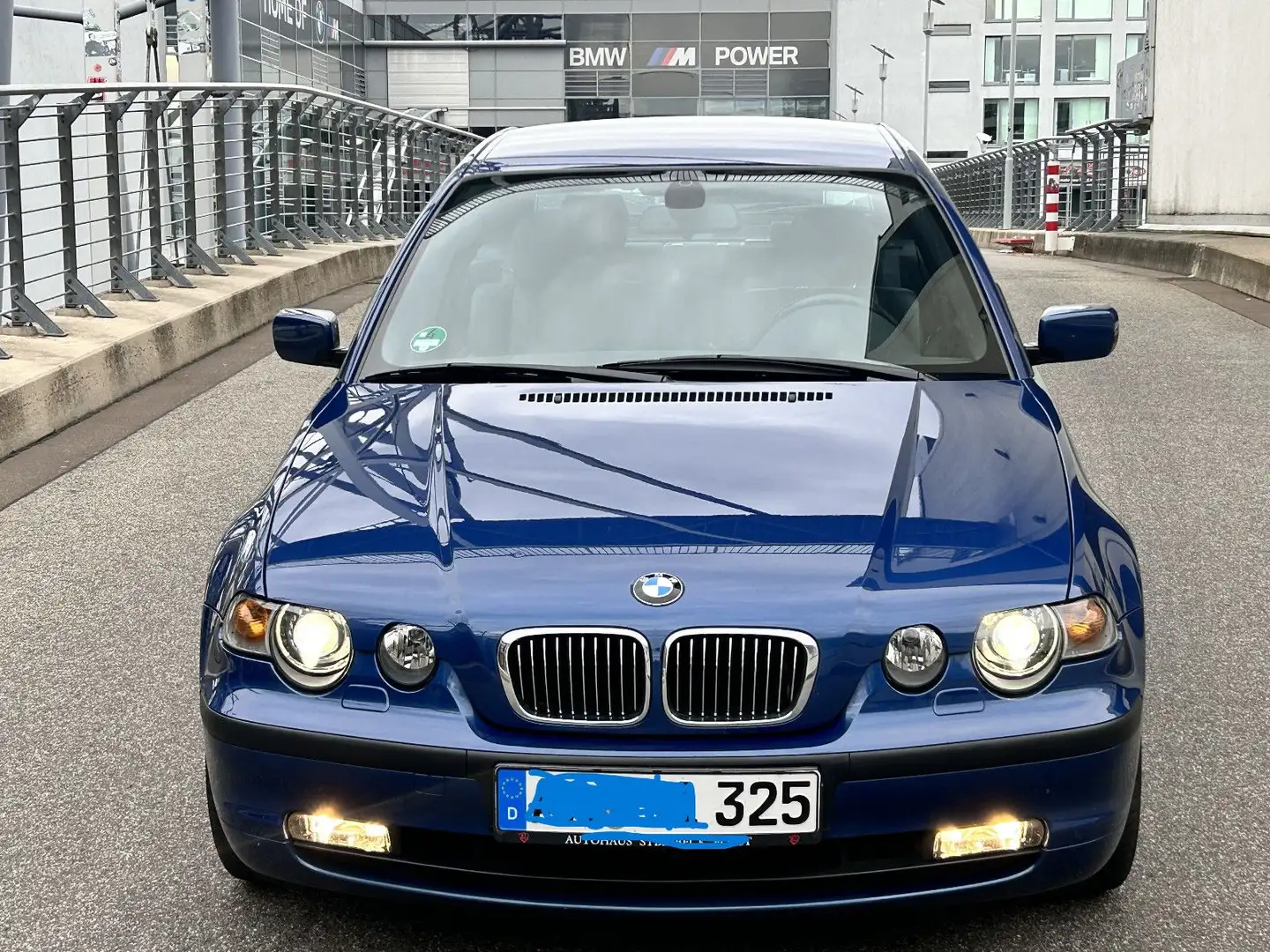 BMW 325 ti Compact Blau - 1