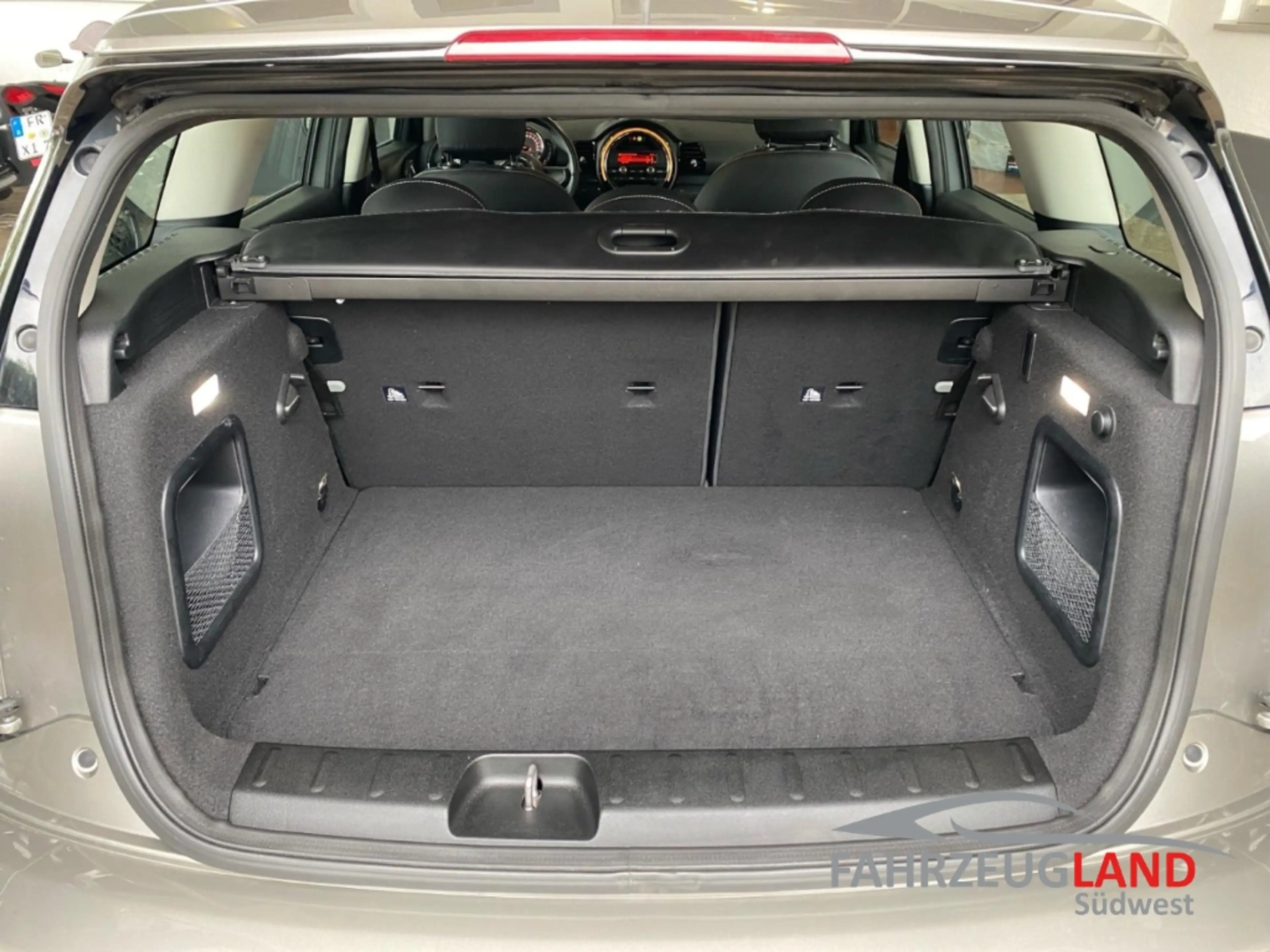 MINI One Clubman 2-Zonenklima SHZ PDC Keyless Bluetooth Ambientebel — photo 12