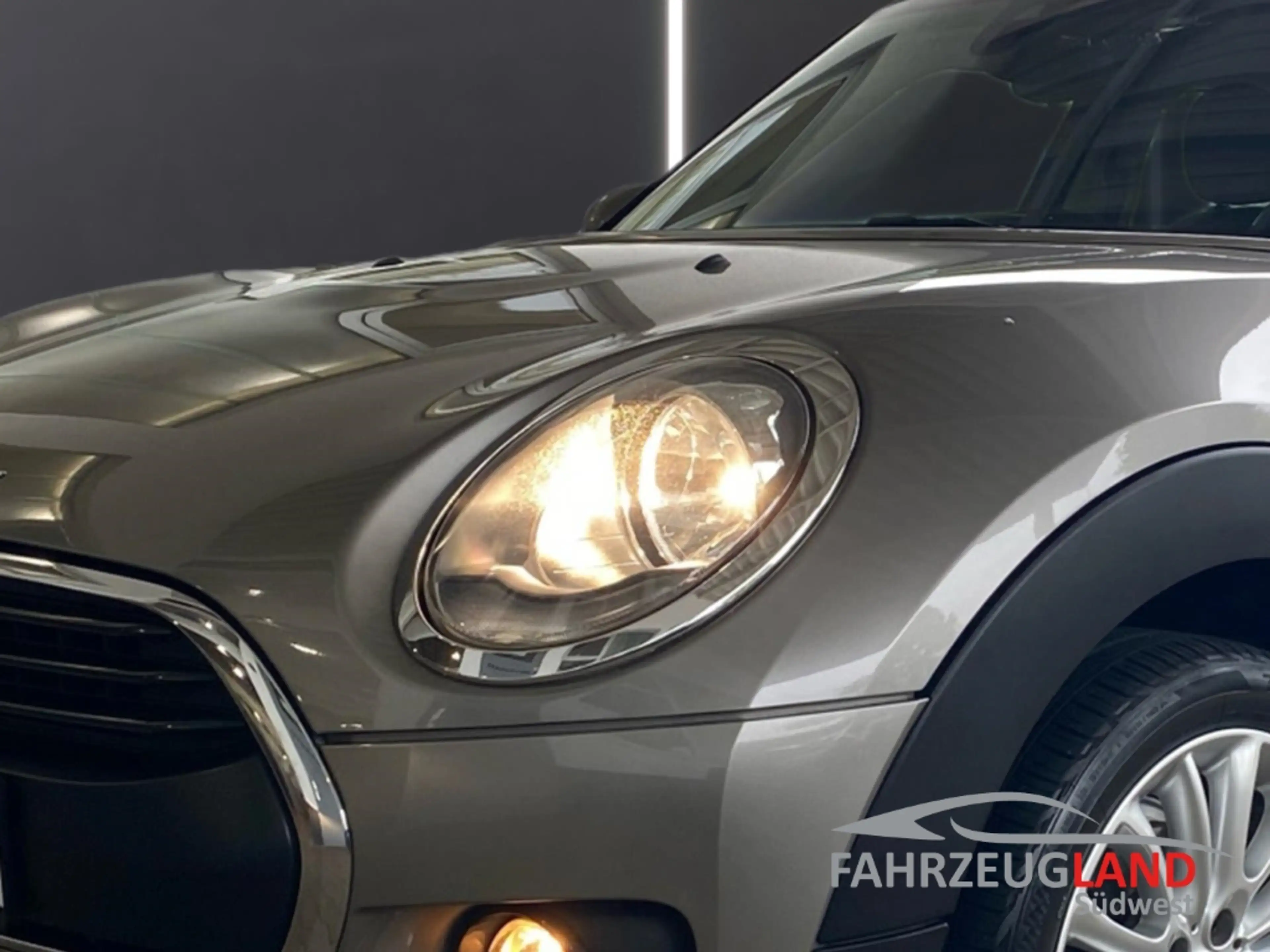 MINI One Clubman 2-Zonenklima SHZ PDC Keyless Bluetooth Ambientebel — photo 5