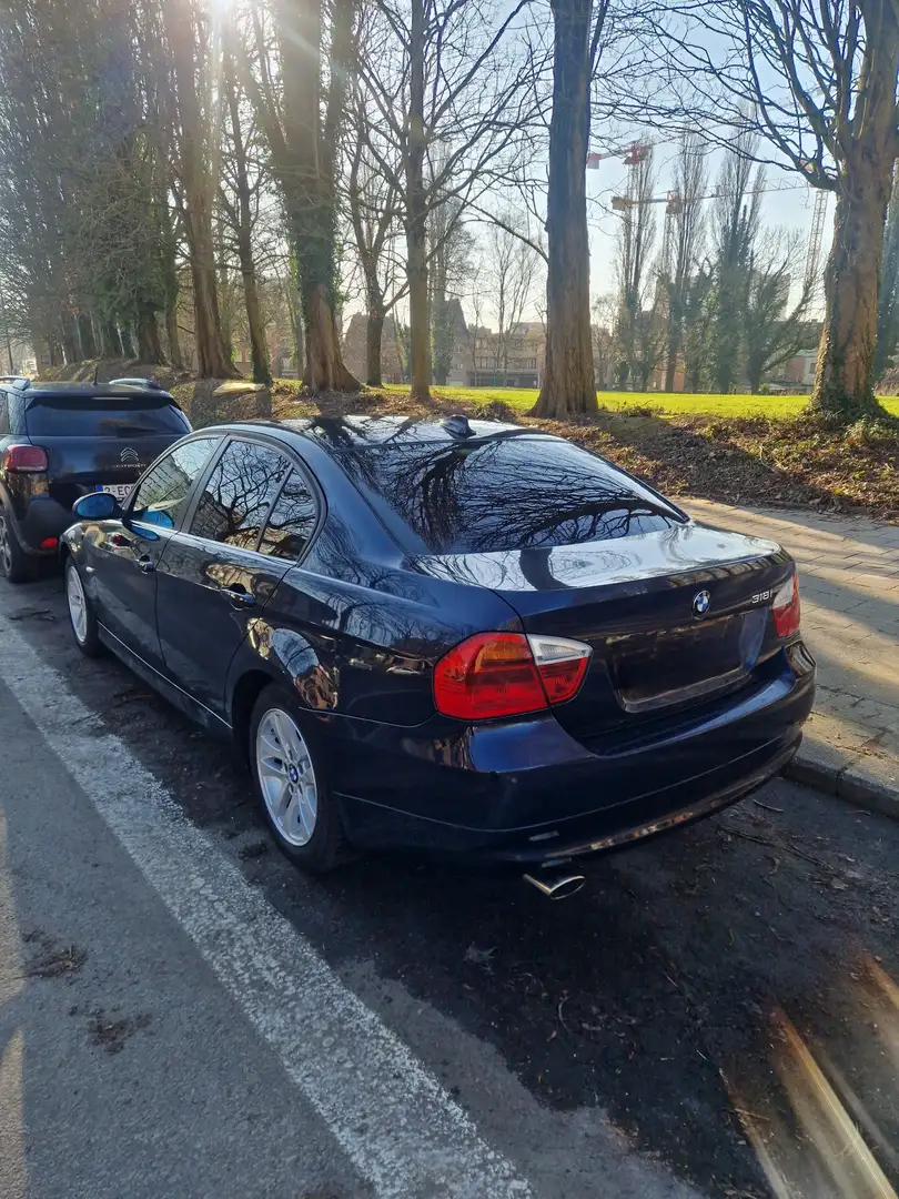 BMW 318 318i - 2