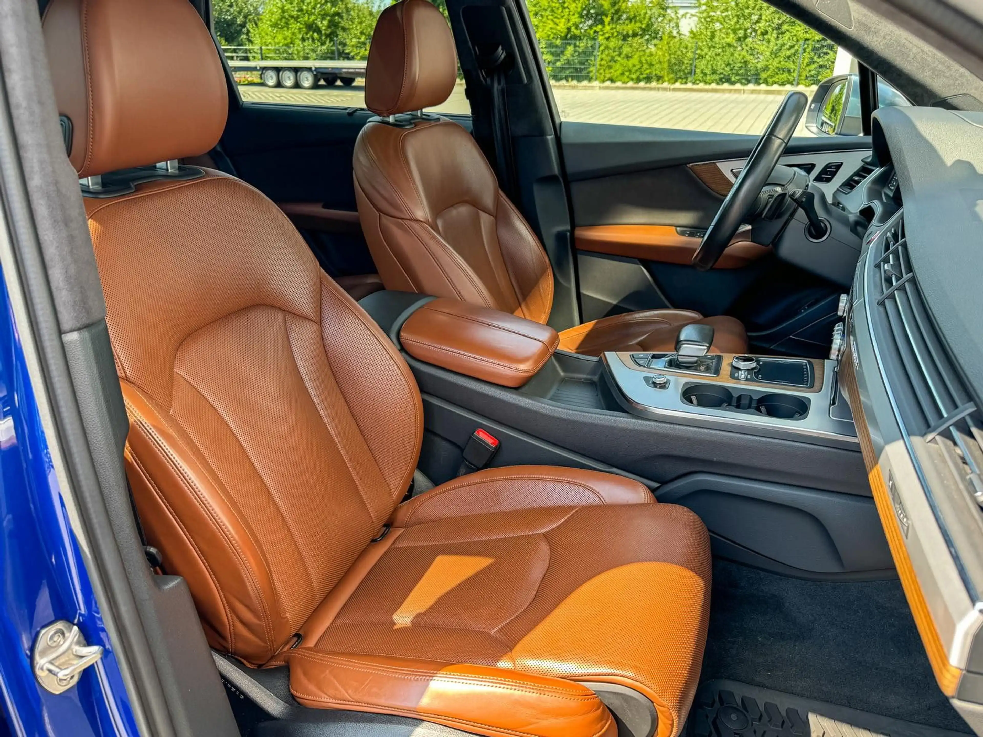 Audi SQ7 4.0 TDI quattro Sepangblau Bose Belüftung — photo 14