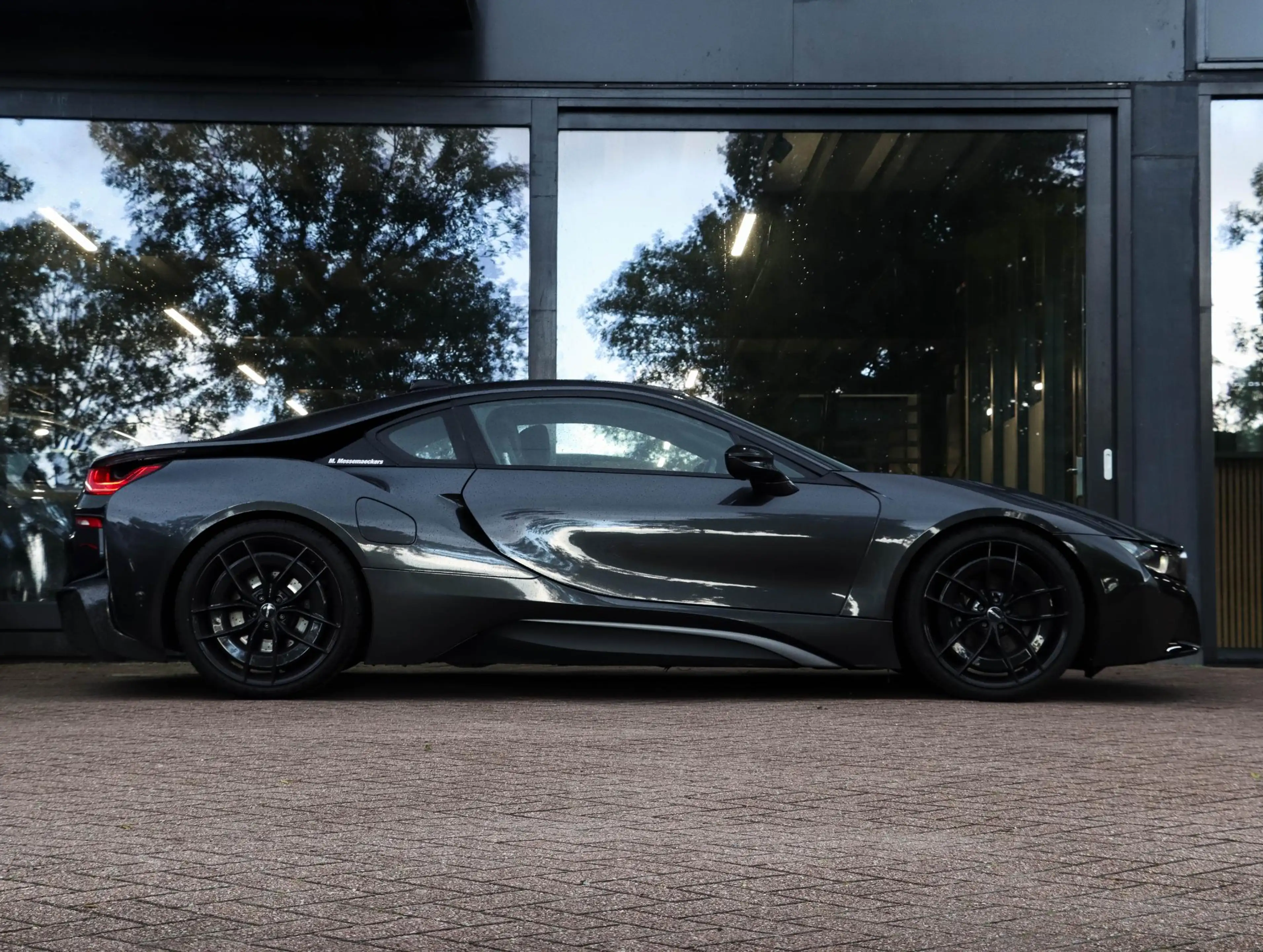 BMW i8 Harman Kardon | Carbon Diffusor — photo 2