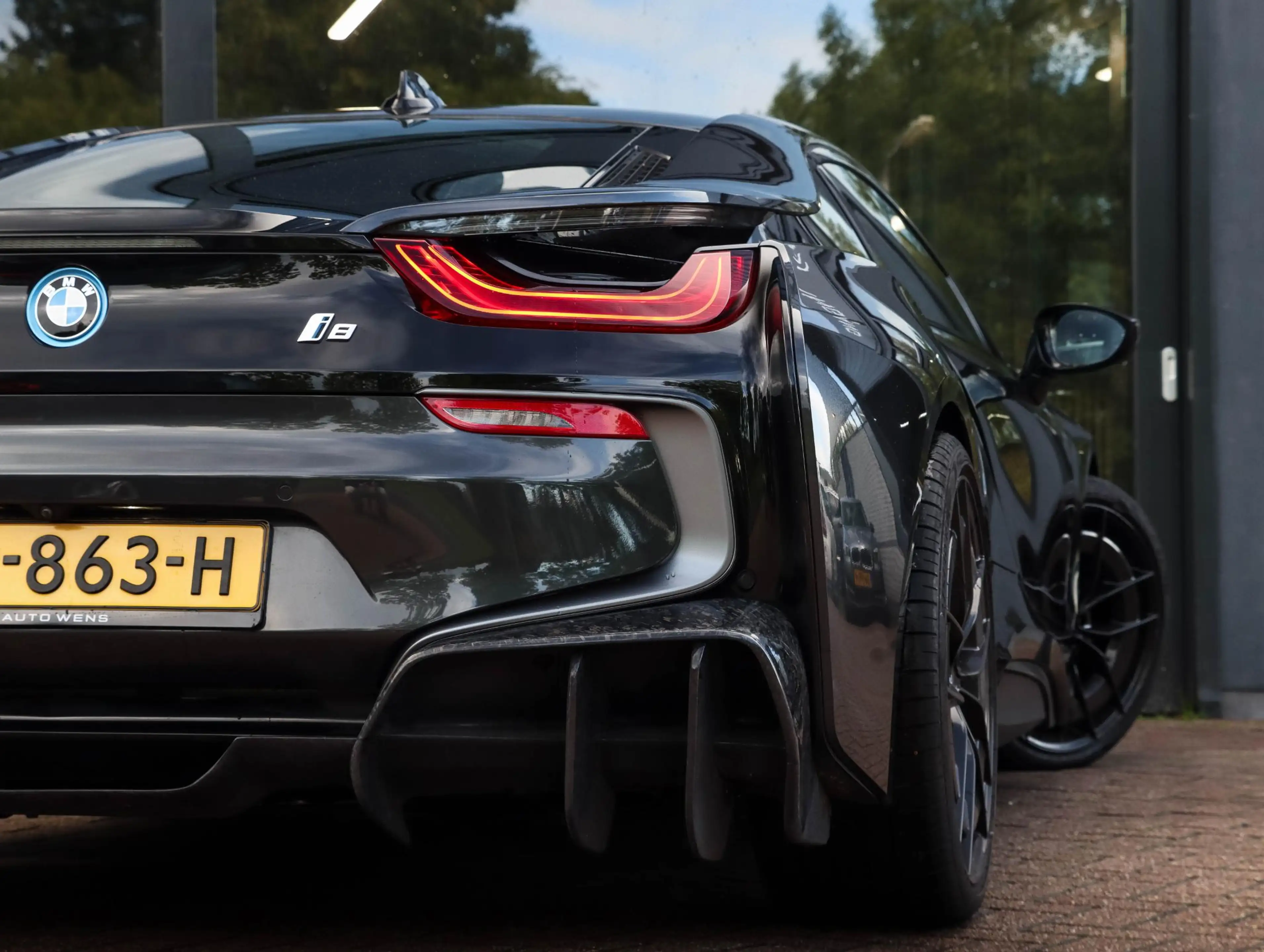 BMW i8 Harman Kardon | Carbon Diffusor — photo 23