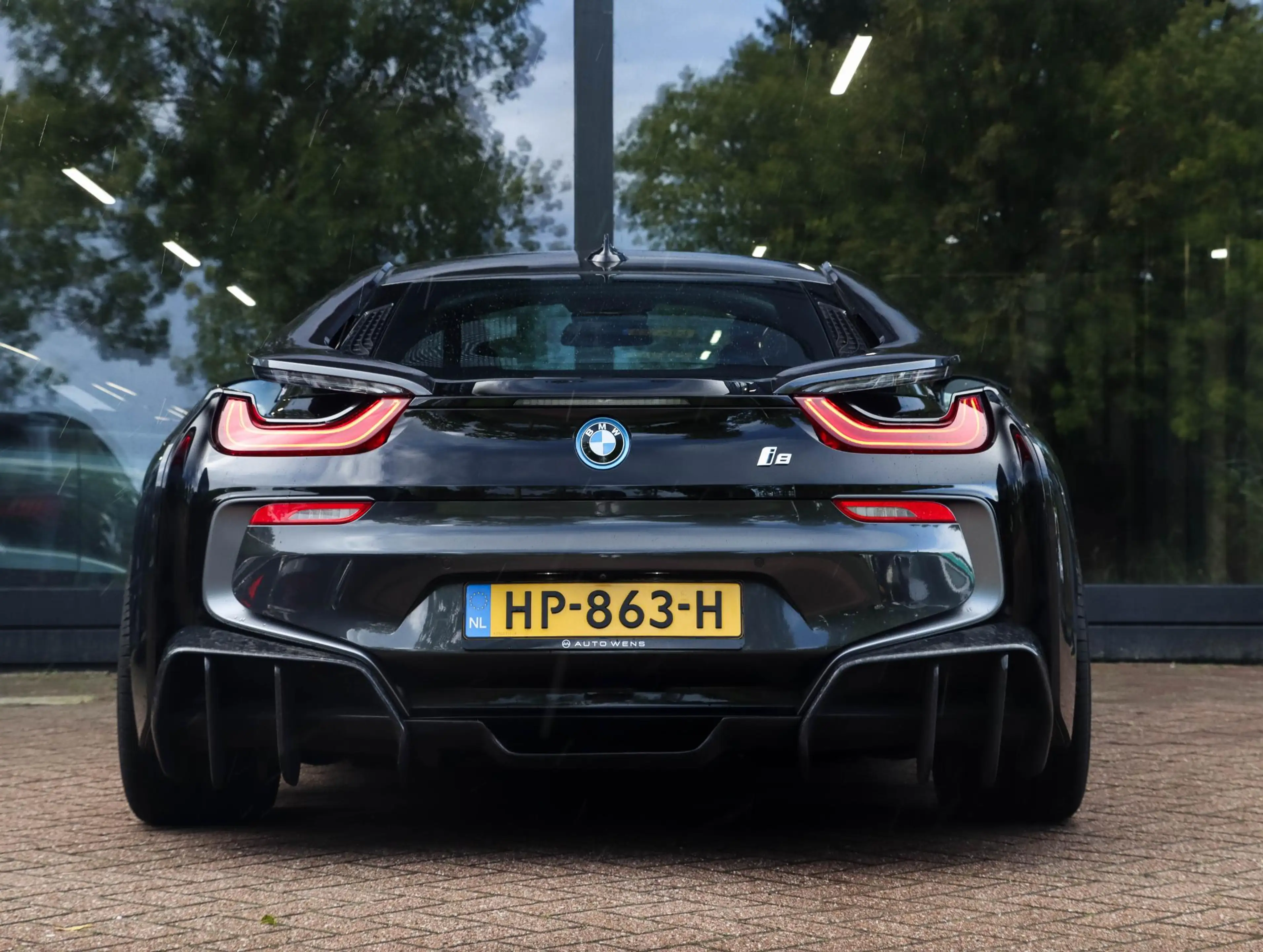 BMW i8 Harman Kardon | Carbon Diffusor — photo 16