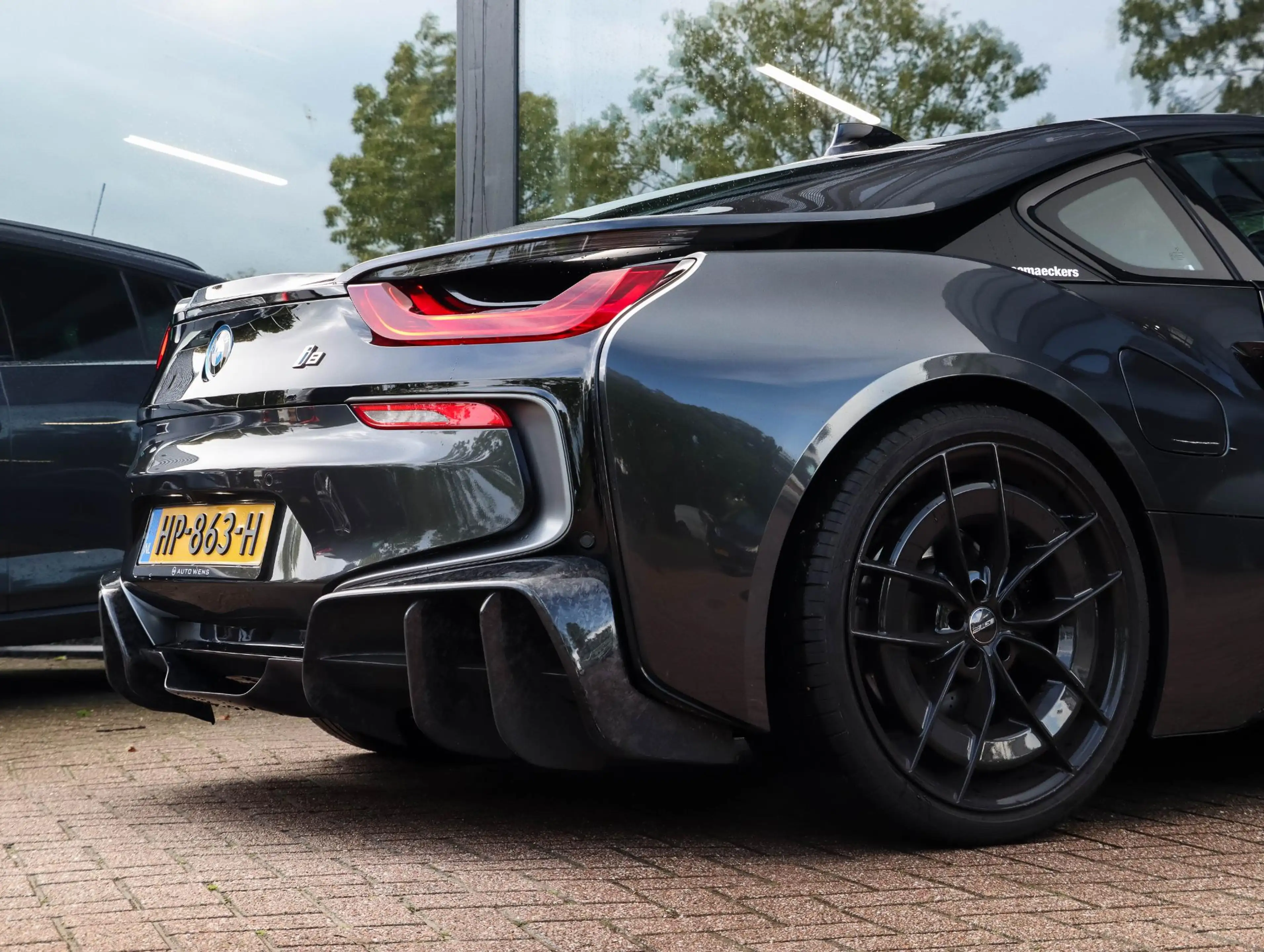 BMW i8 Harman Kardon | Carbon Diffusor — photo 25