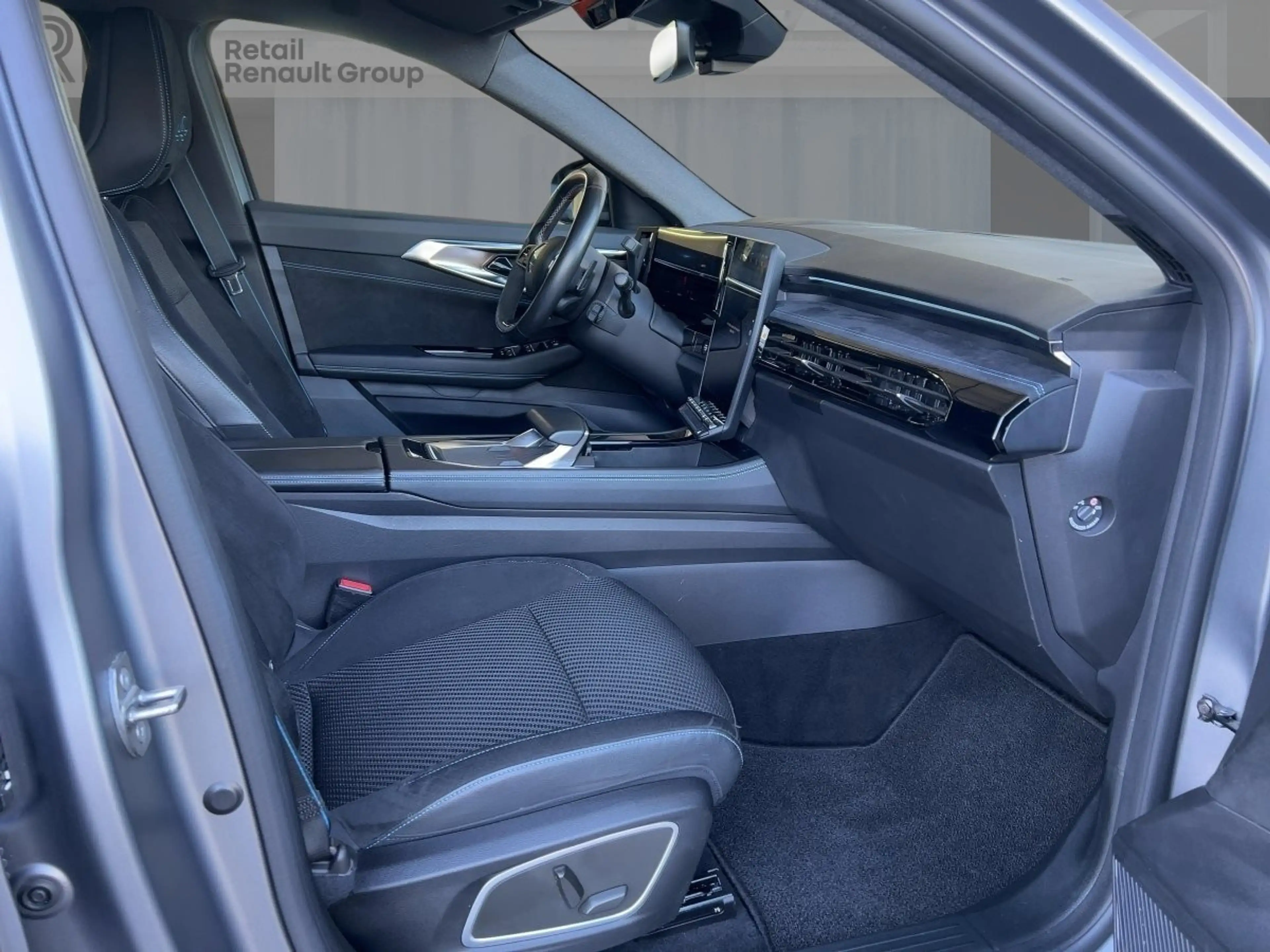 Renault Espace 6 Esprit Alpine E-Tech Full Hybrid 200 PDC — photo 8