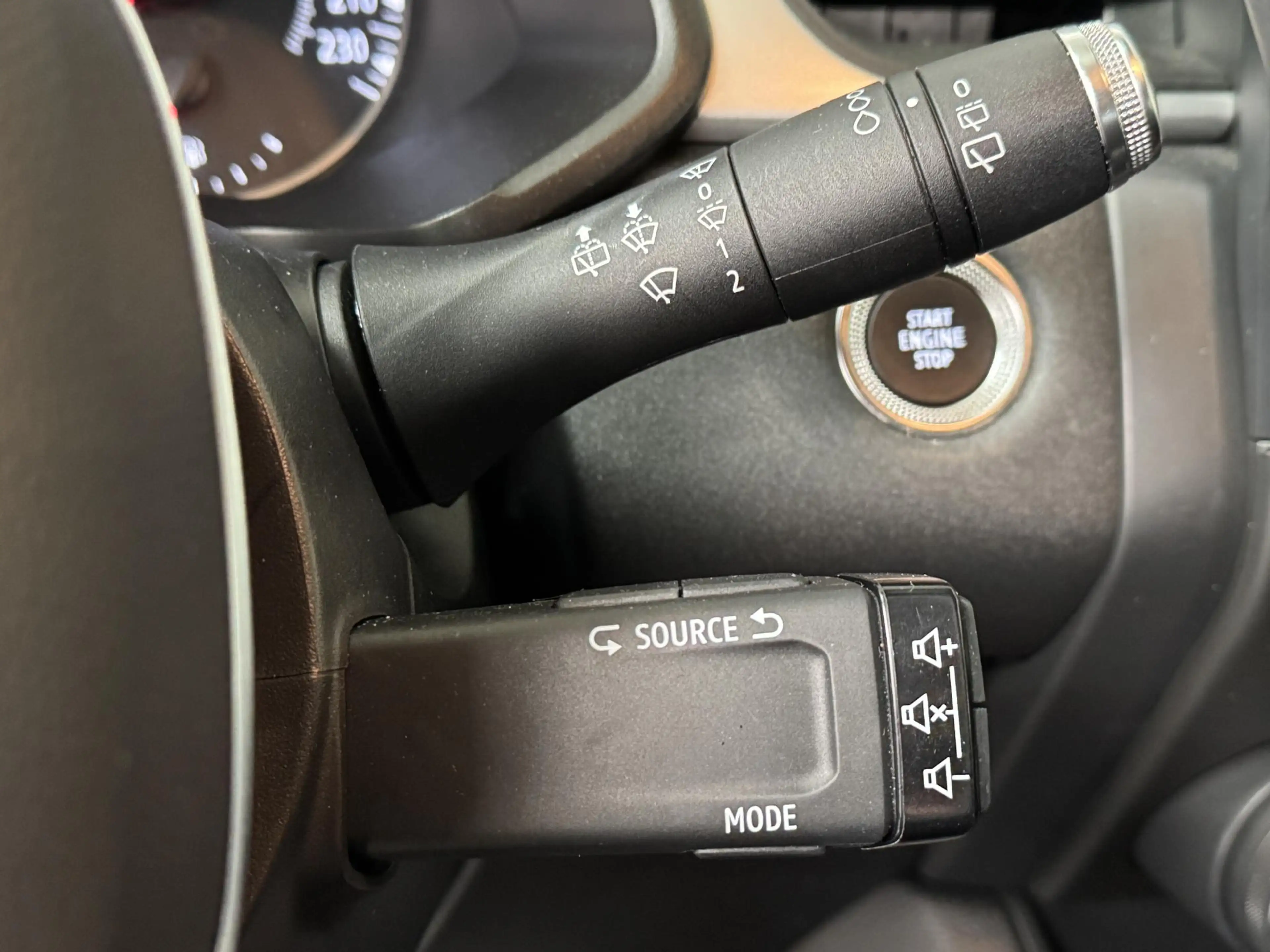 Renault Captur 1.0 TCe 90 Zen | Camera | Navigatie | Cruise Contr — photo 21