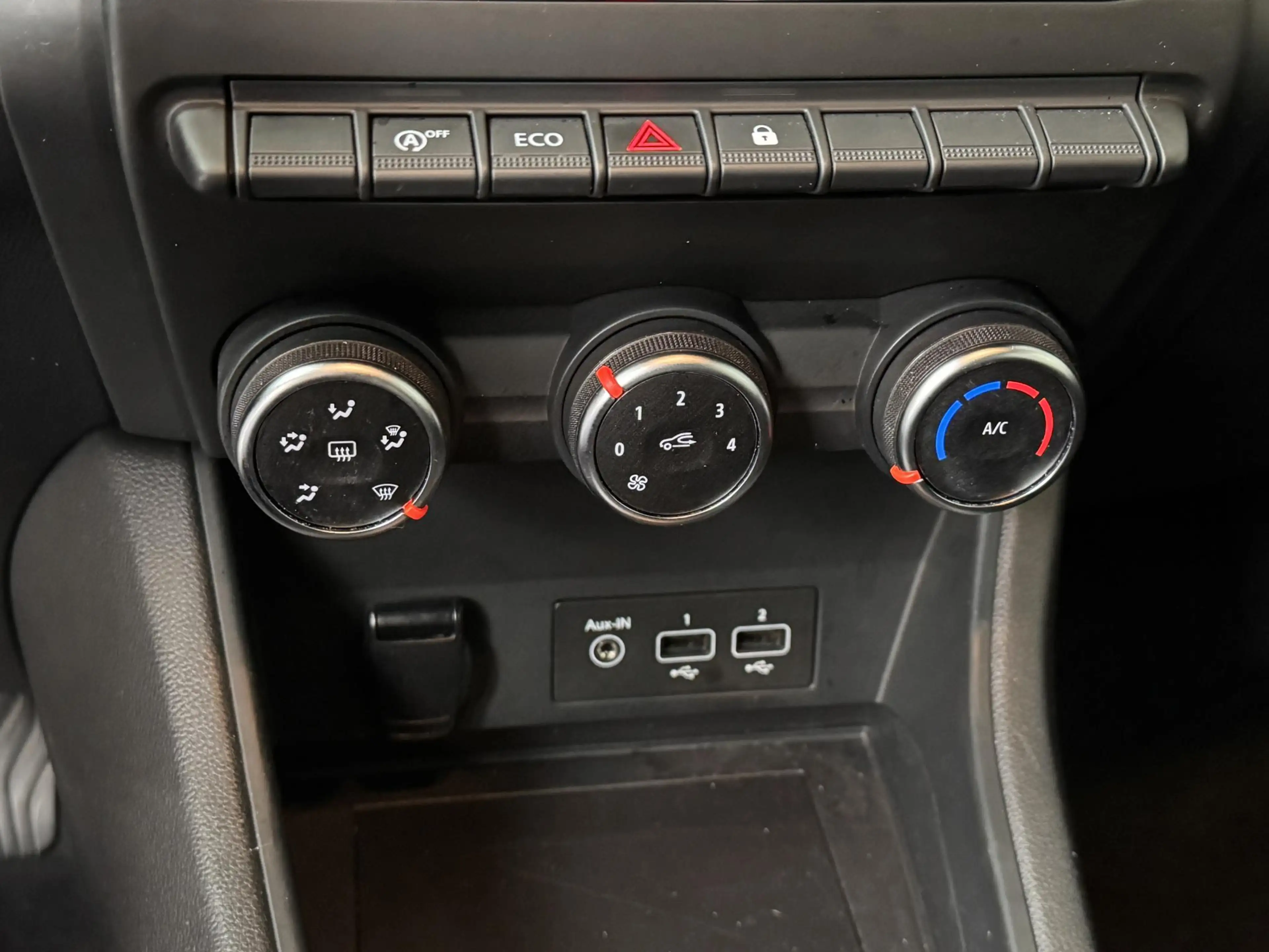 Renault Captur 1.0 TCe 90 Zen | Camera | Navigatie | Cruise Contr — photo 13