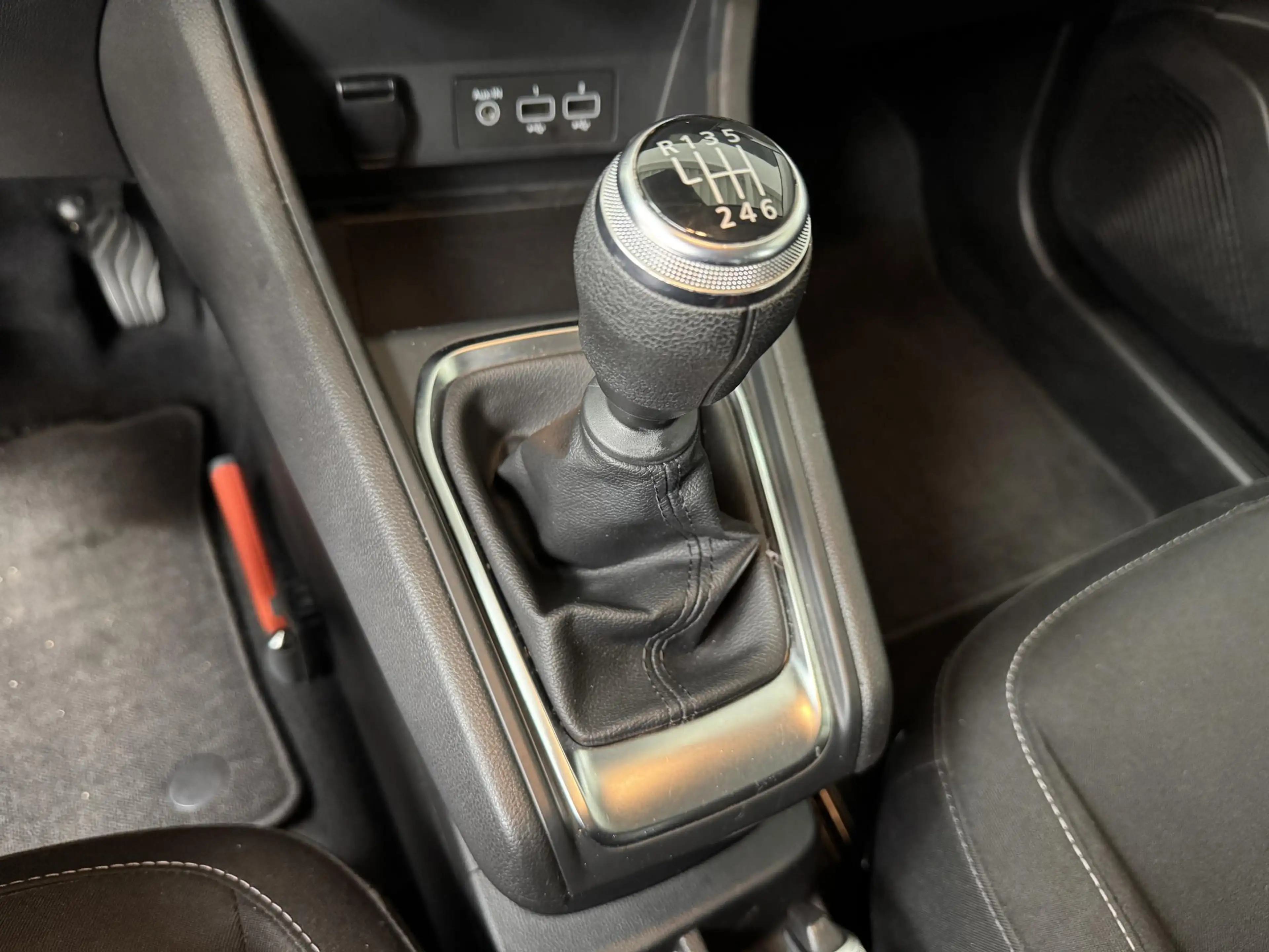 Renault Captur 1.0 TCe 90 Zen | Camera | Navigatie | Cruise Contr — photo 22