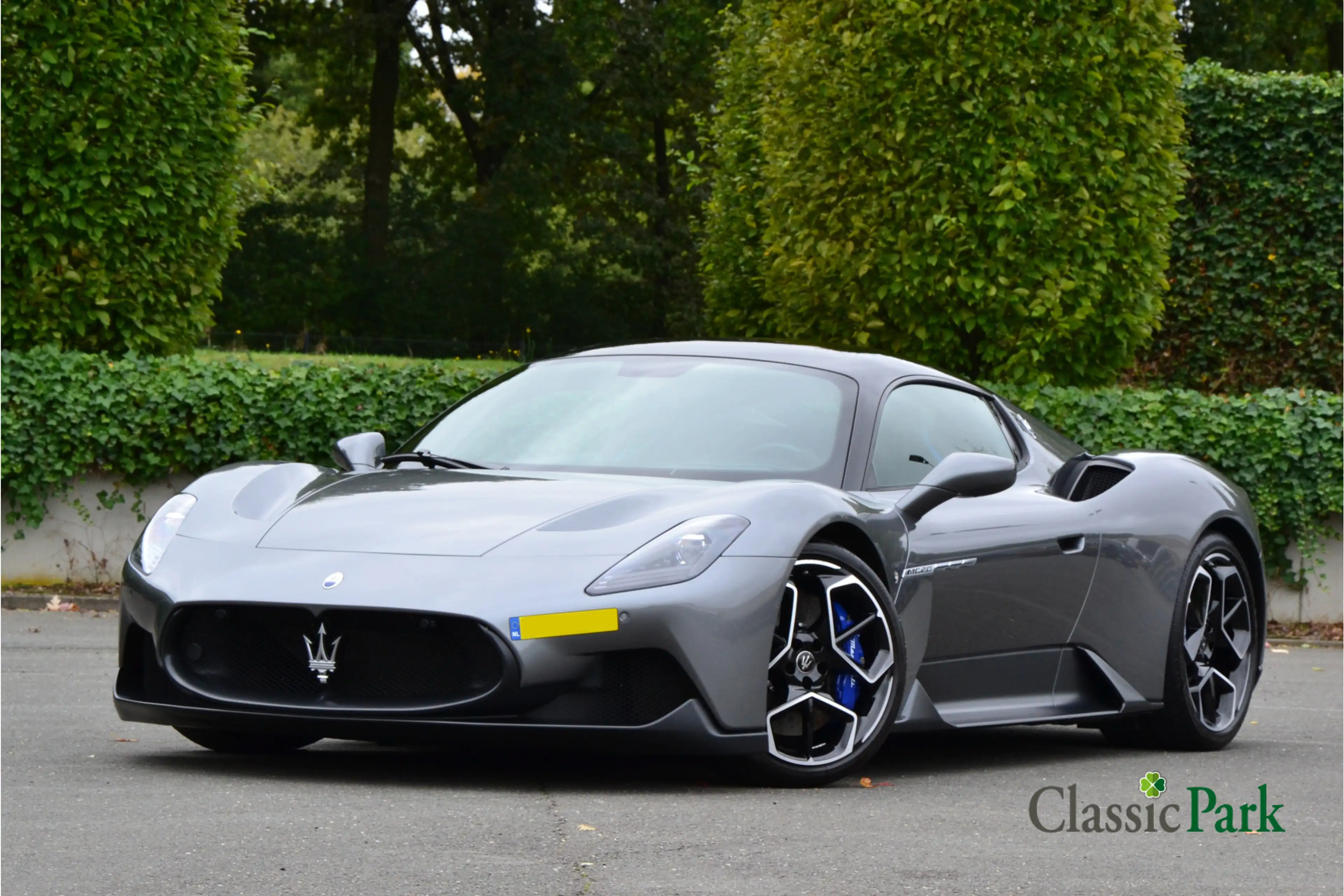 Maserati MC20