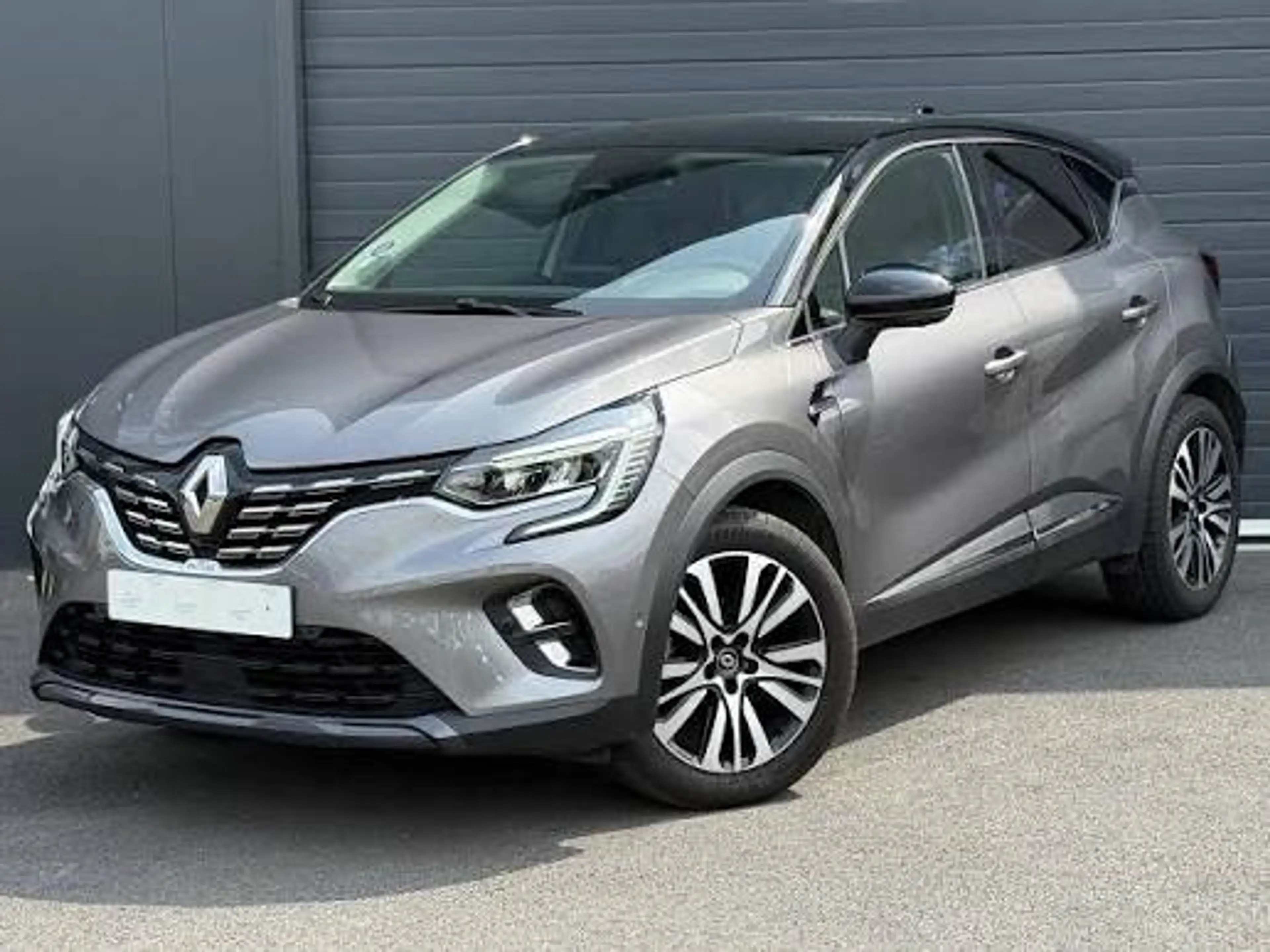Renault Captur 1.6 Hybride * Initial Paris * Full options