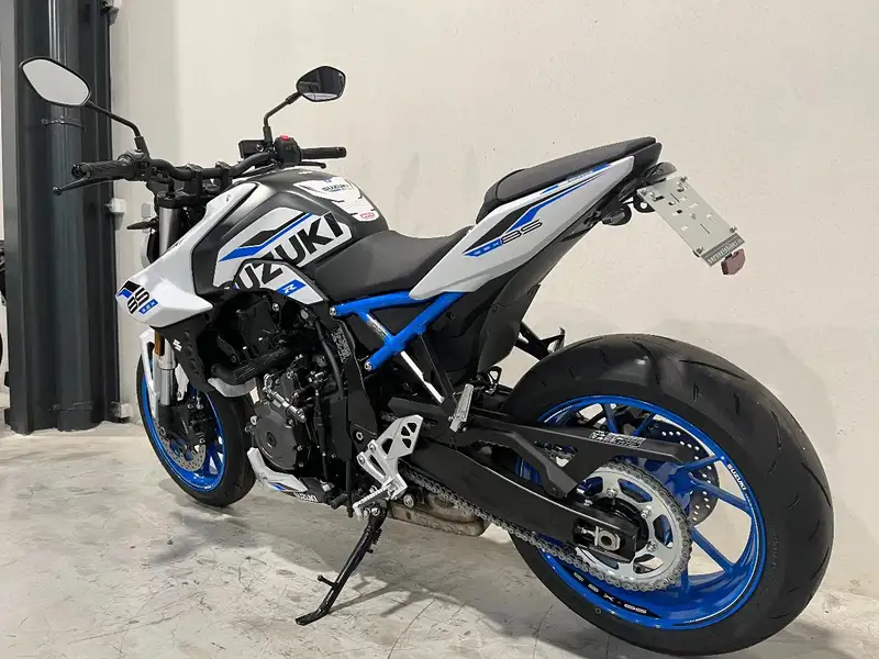 Suzuki GSX 8S - foto 6