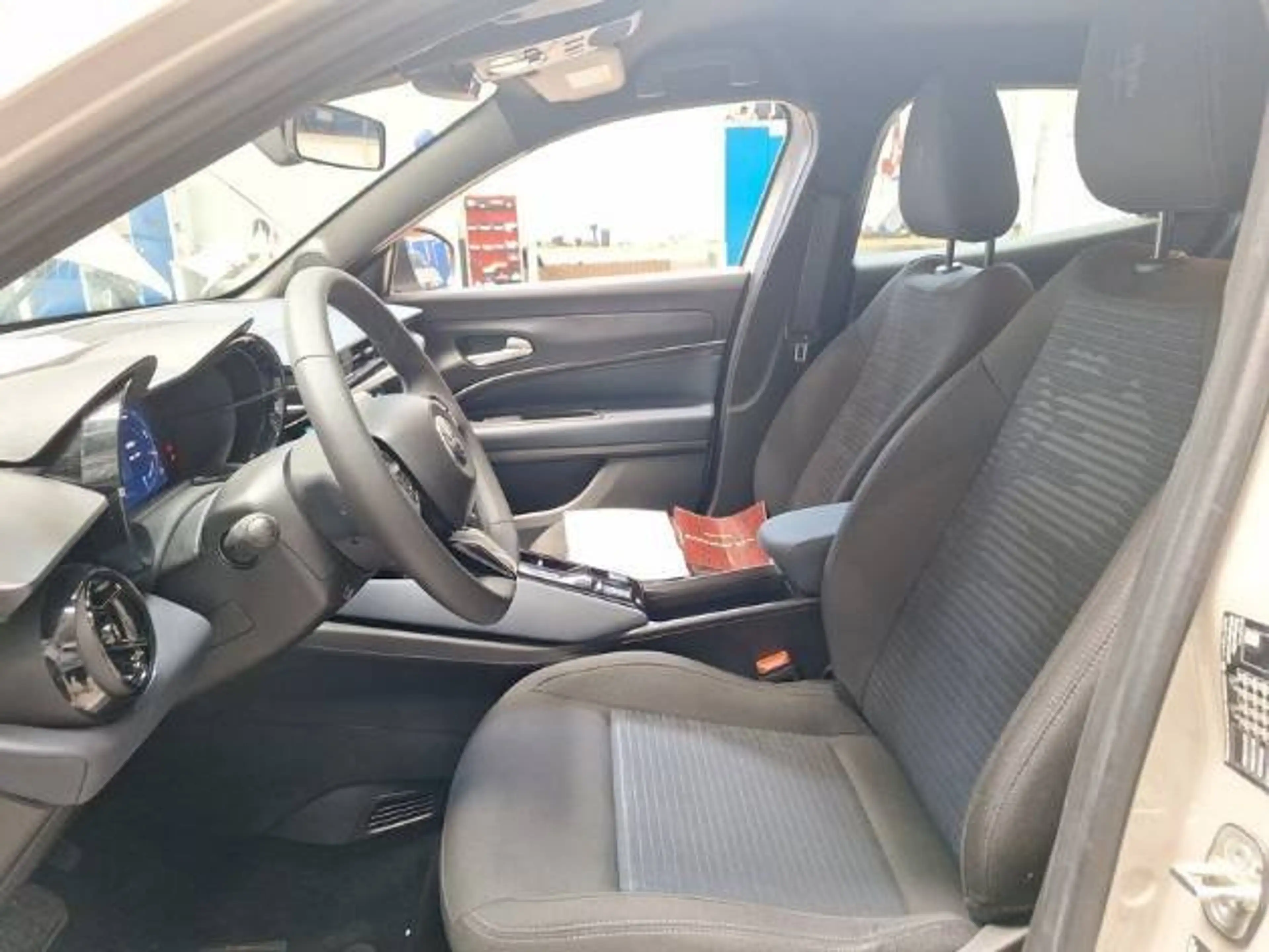 Alfa Romeo Junior Elettrica 54 kWh ACC/LED/PDC/Carplay — photo 7