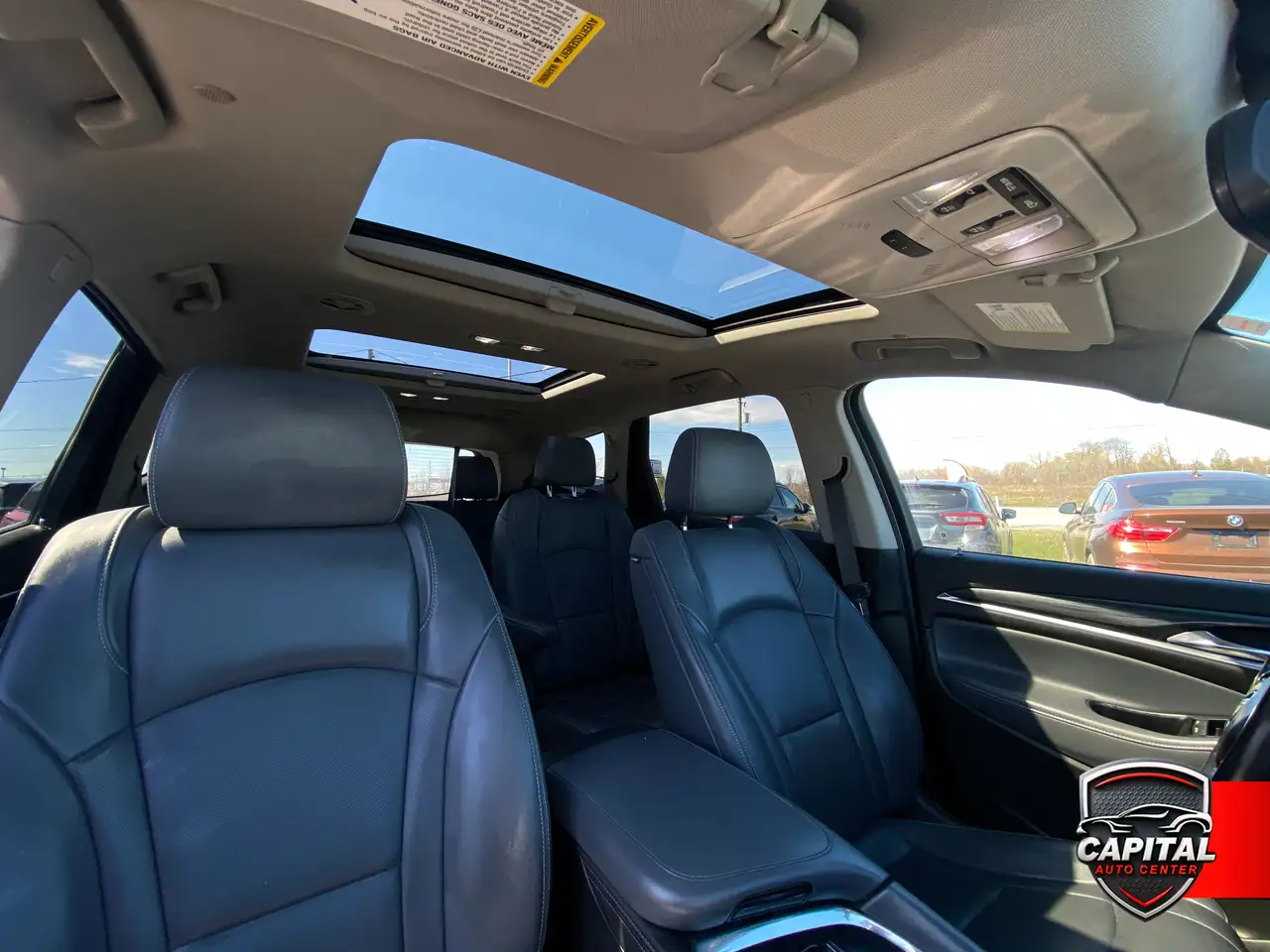 Buick Enclave снимка Buick Enclave