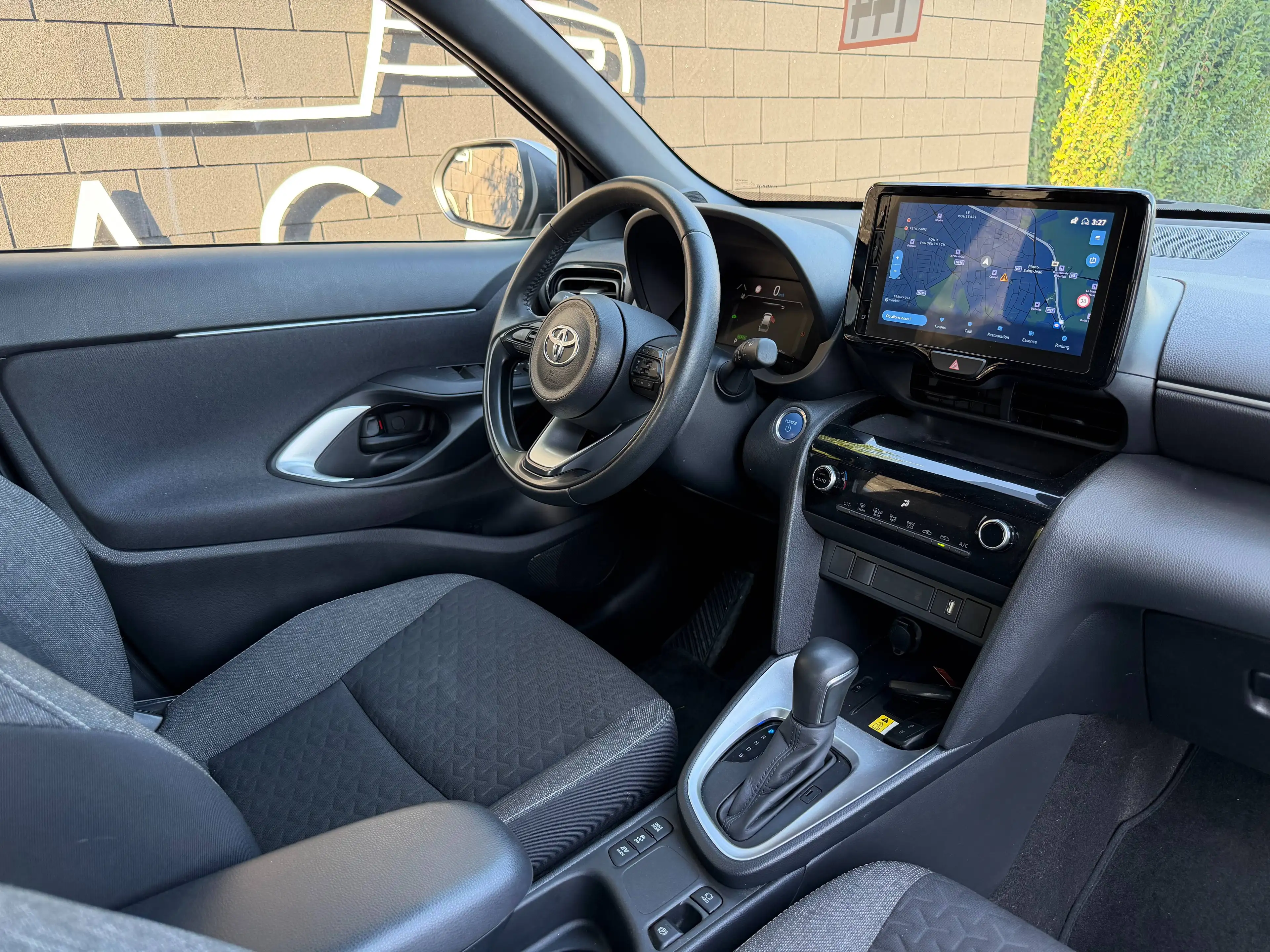 Toyota Yaris Cross Yaris Cross Hybrid 1.5i VVT-i CAMERA+JANTES+CLIM AUTO — photo 8