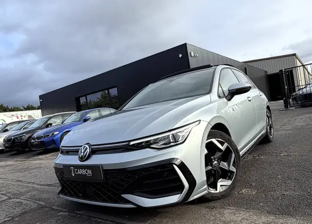 Volkswagen Golf 1.5 eTSI R-Line DSG ALCANTARA/NAVI/CARPLAY/PANO/IQ LED MATRIX/ACC/KEYLESS/SIDE-FRONT-TRAVEL-PARK ASSISIT