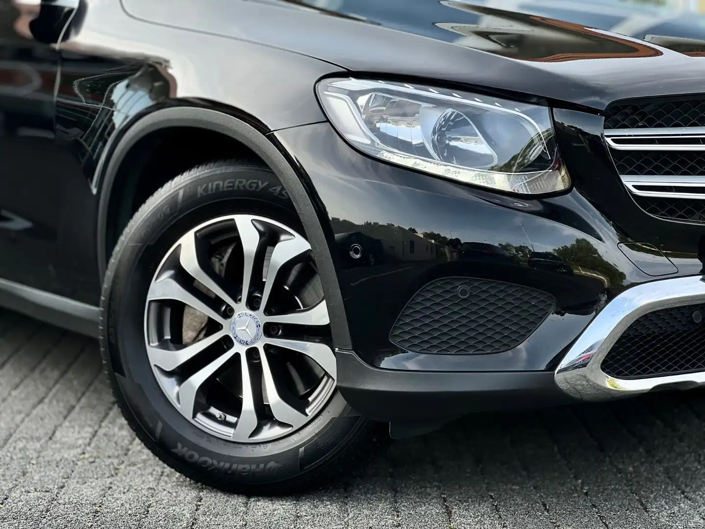 Mercedes-Benz GLC 220 d 4Matic*Shz*Ahk*Klima*Pdc*Standheizung Nero - 2