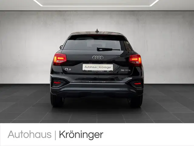 Audi Q2 view 6