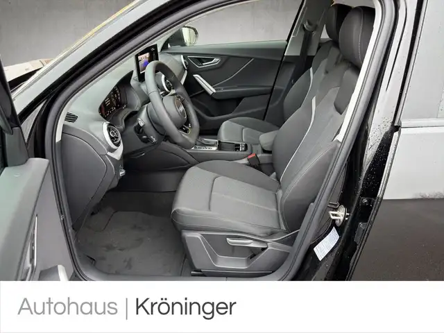 Audi Q2 view 7