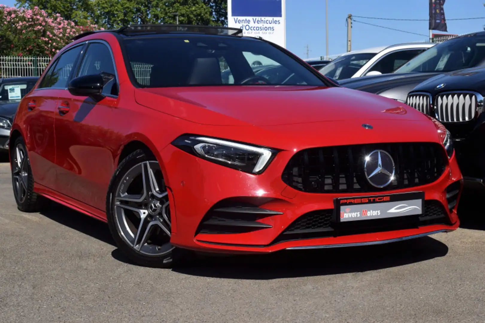 Mercedes-Benz A 180 180 D 116CH AMG LINE EDITION 1 7G-DCT Rouge - 1