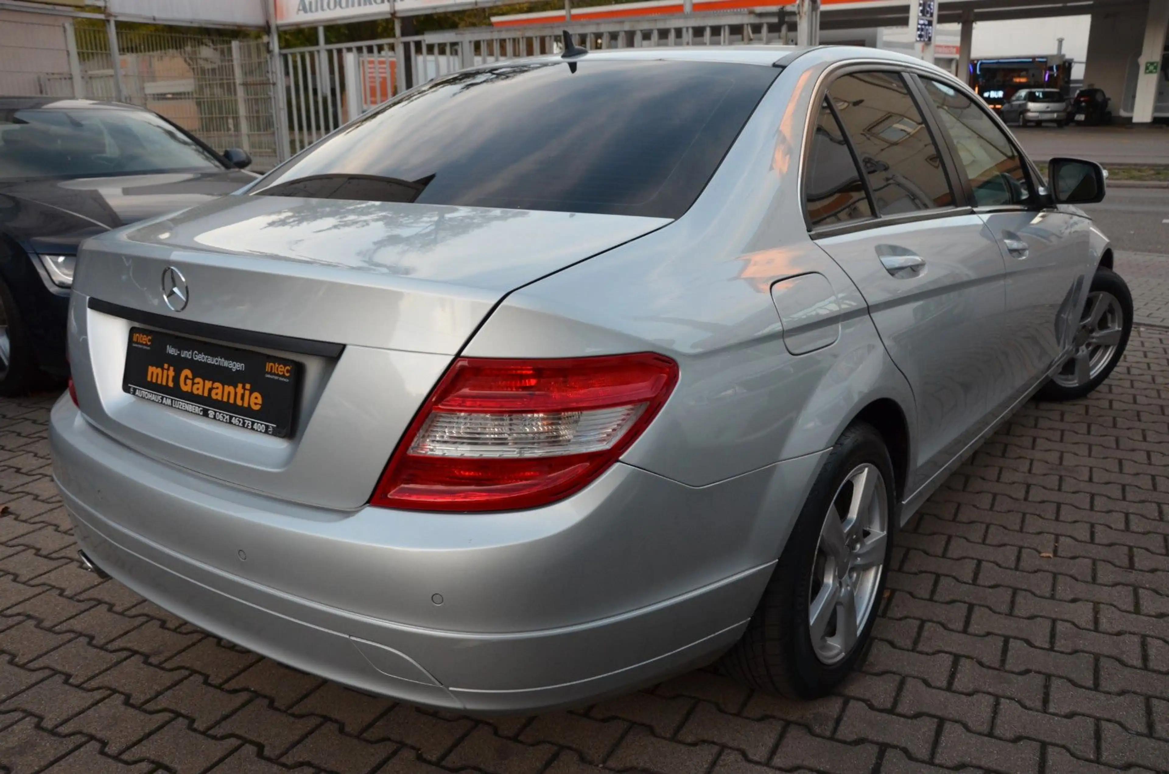Mercedes-Benz C 220 Leder Navi PDC Tüv Neu Inspektion Neu — photo 3