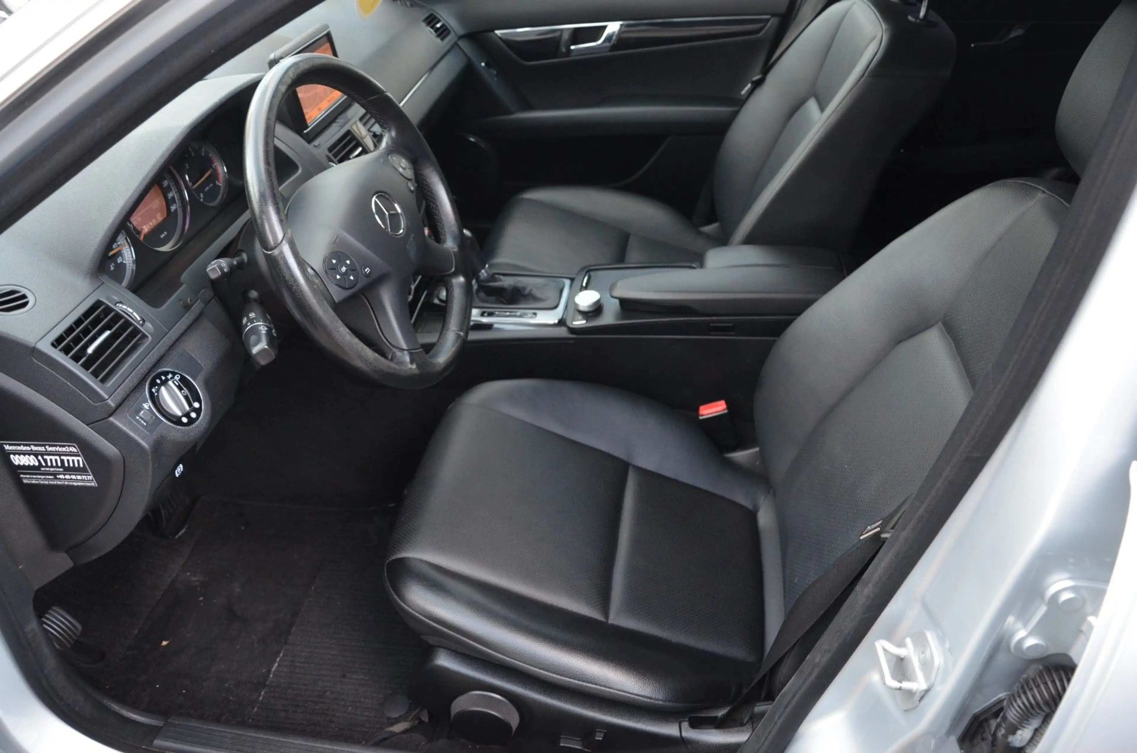 Mercedes-Benz C 220 Leder Navi PDC Tüv Neu Inspektion Neu — photo 23