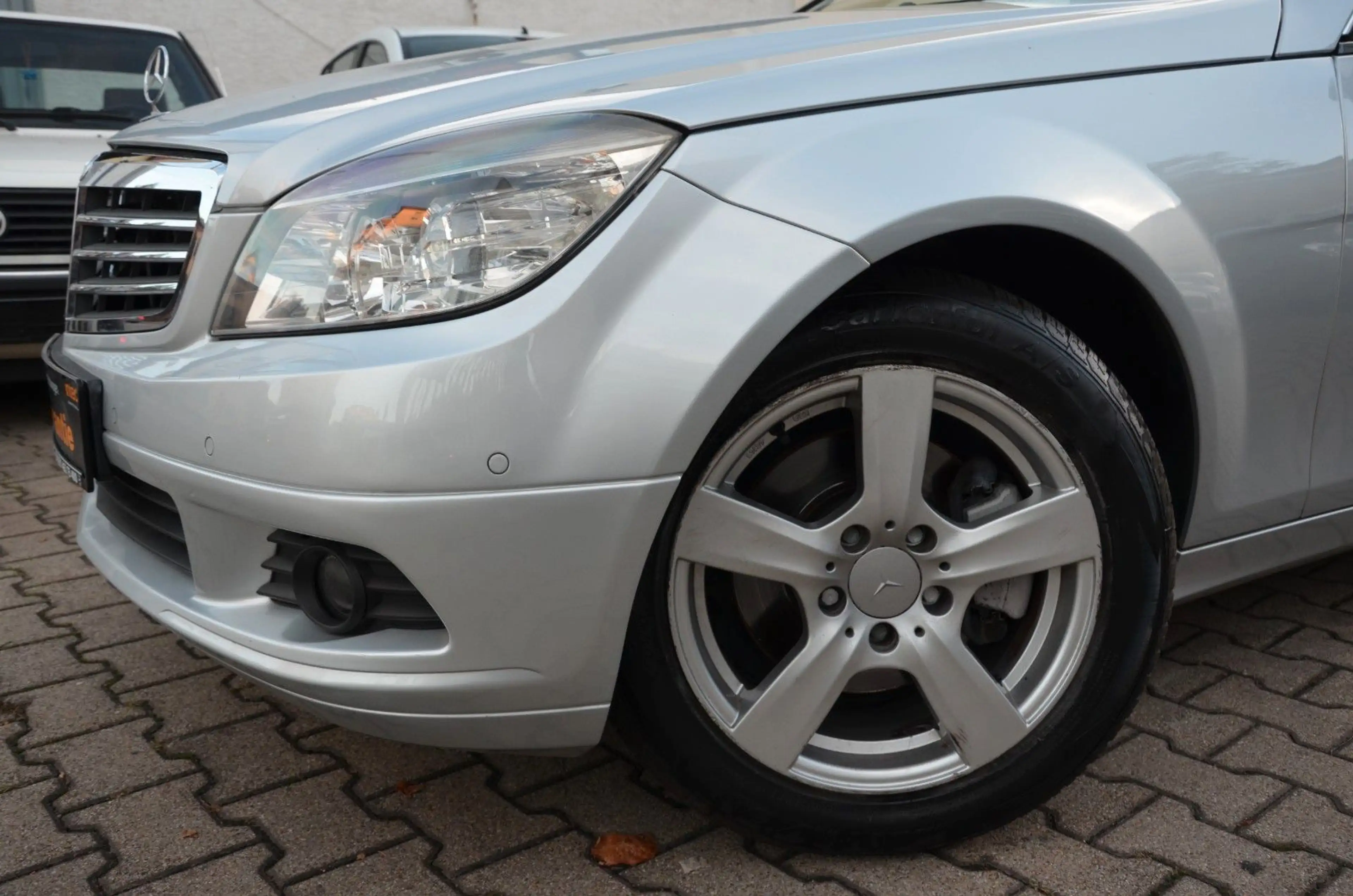 Mercedes-Benz C 220 Leder Navi PDC Tüv Neu Inspektion Neu — photo 6