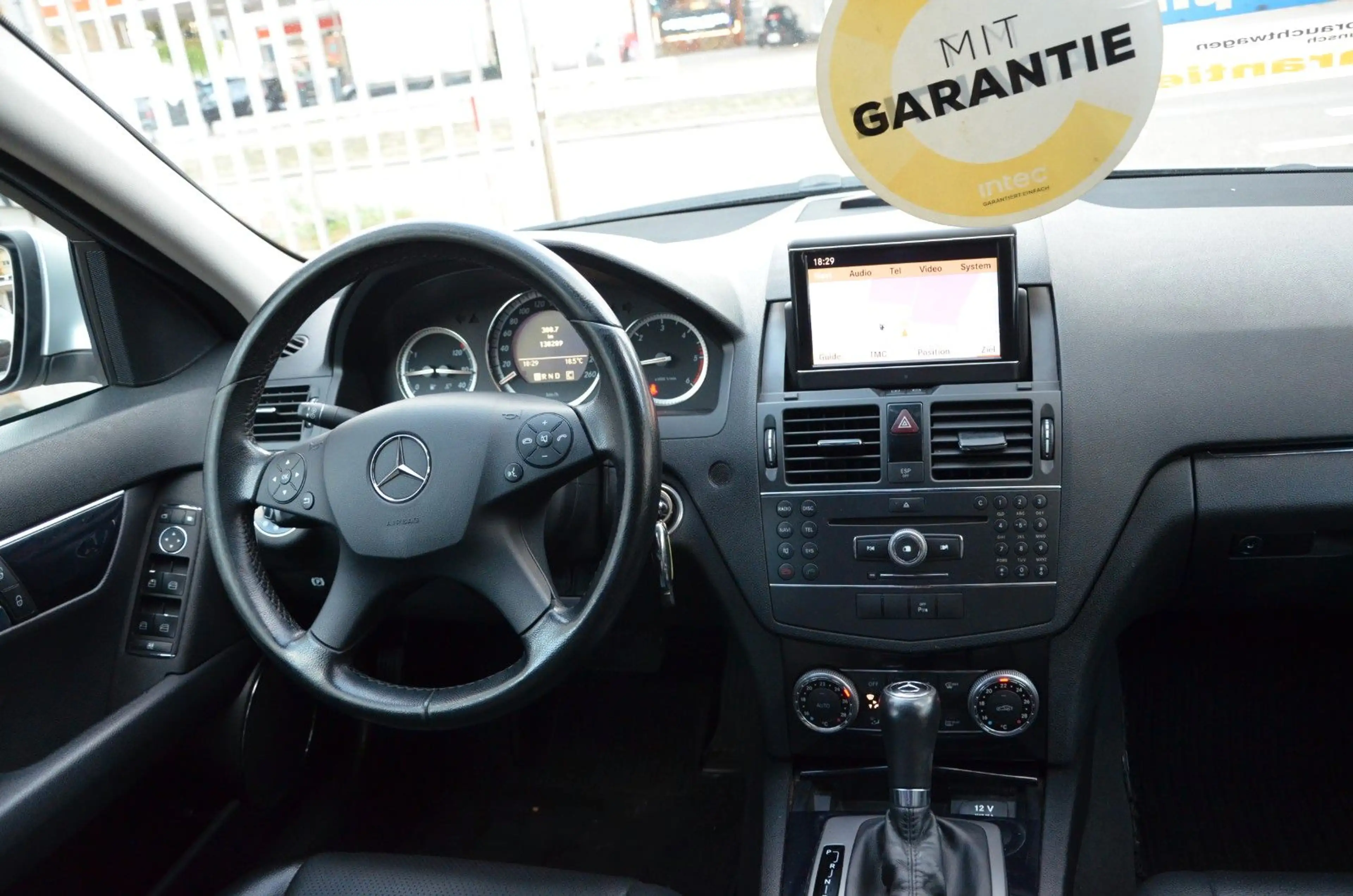 Mercedes-Benz C 220 Leder Navi PDC Tüv Neu Inspektion Neu — photo 27