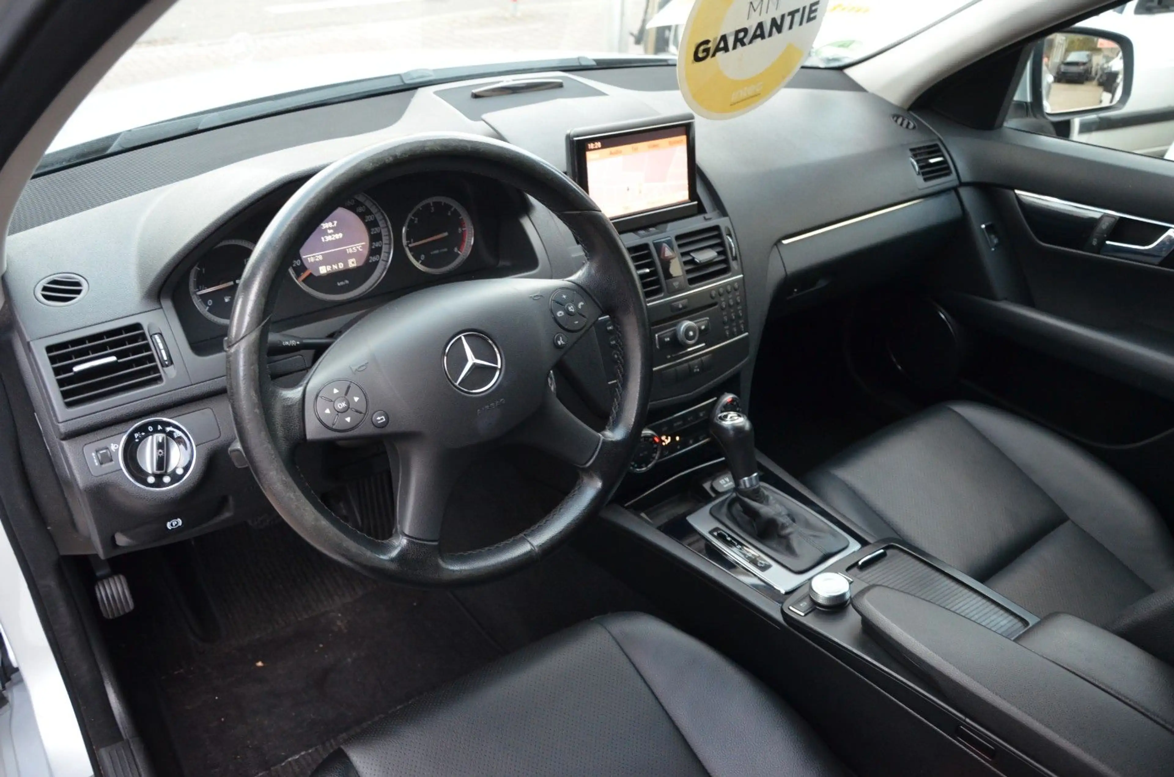 Mercedes-Benz C 220 Leder Navi PDC Tüv Neu Inspektion Neu — photo 22