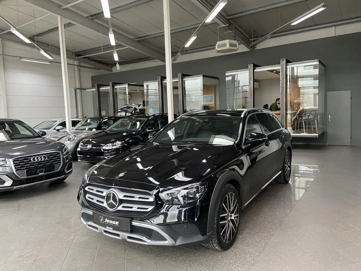 Mercedes-Benz E 400 d T All-Terrain 4M LED Wide Distr.+ Pano Fekete - 1