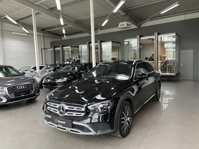 Mercedes-Benz E 400 d T All-Terrain 4M LED Wide Distr.+ Pano