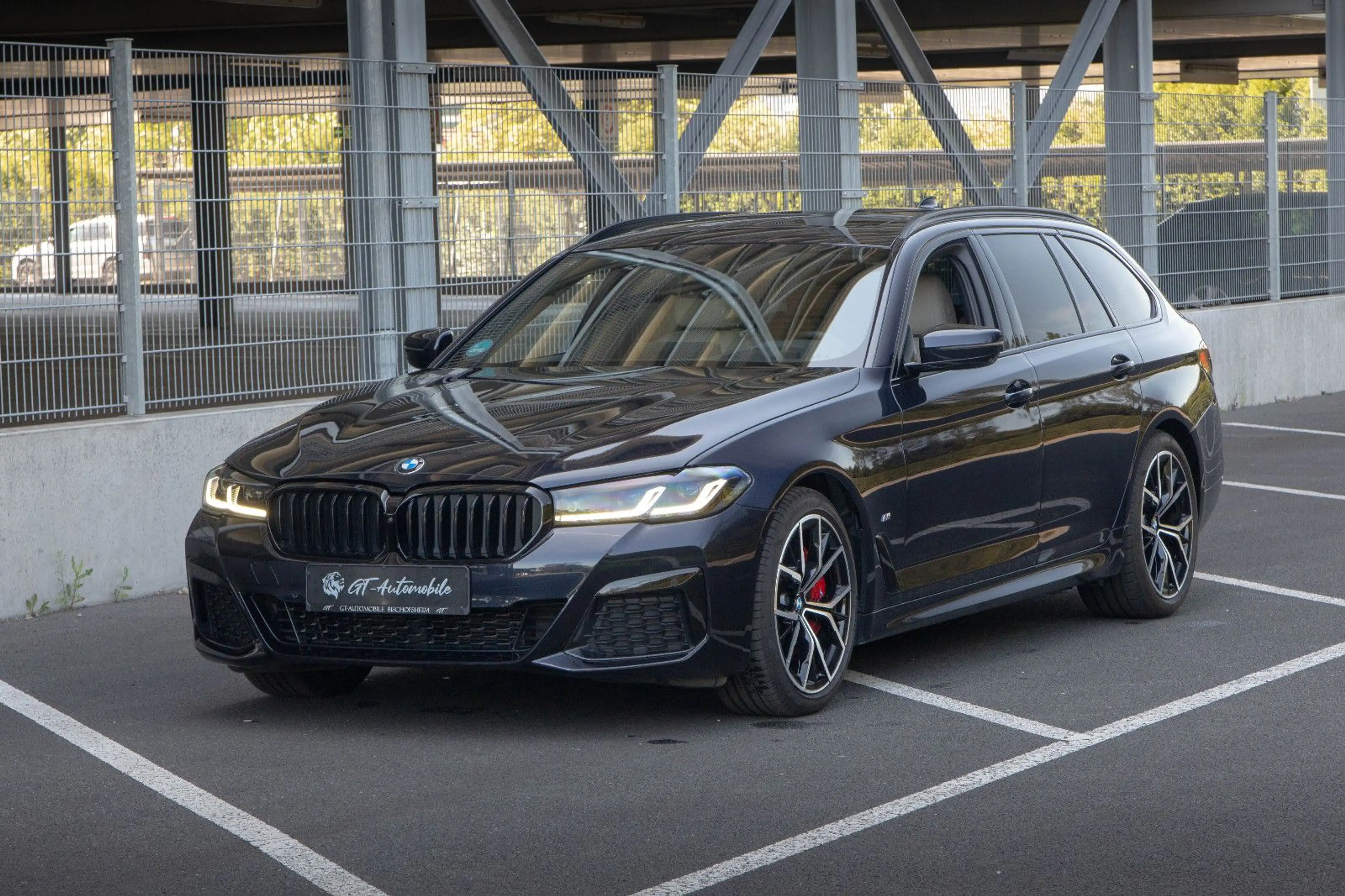 BMW 540 d xDrive *M Sport Pro*HUD*360°*PANO*KeylessGo — photo 5