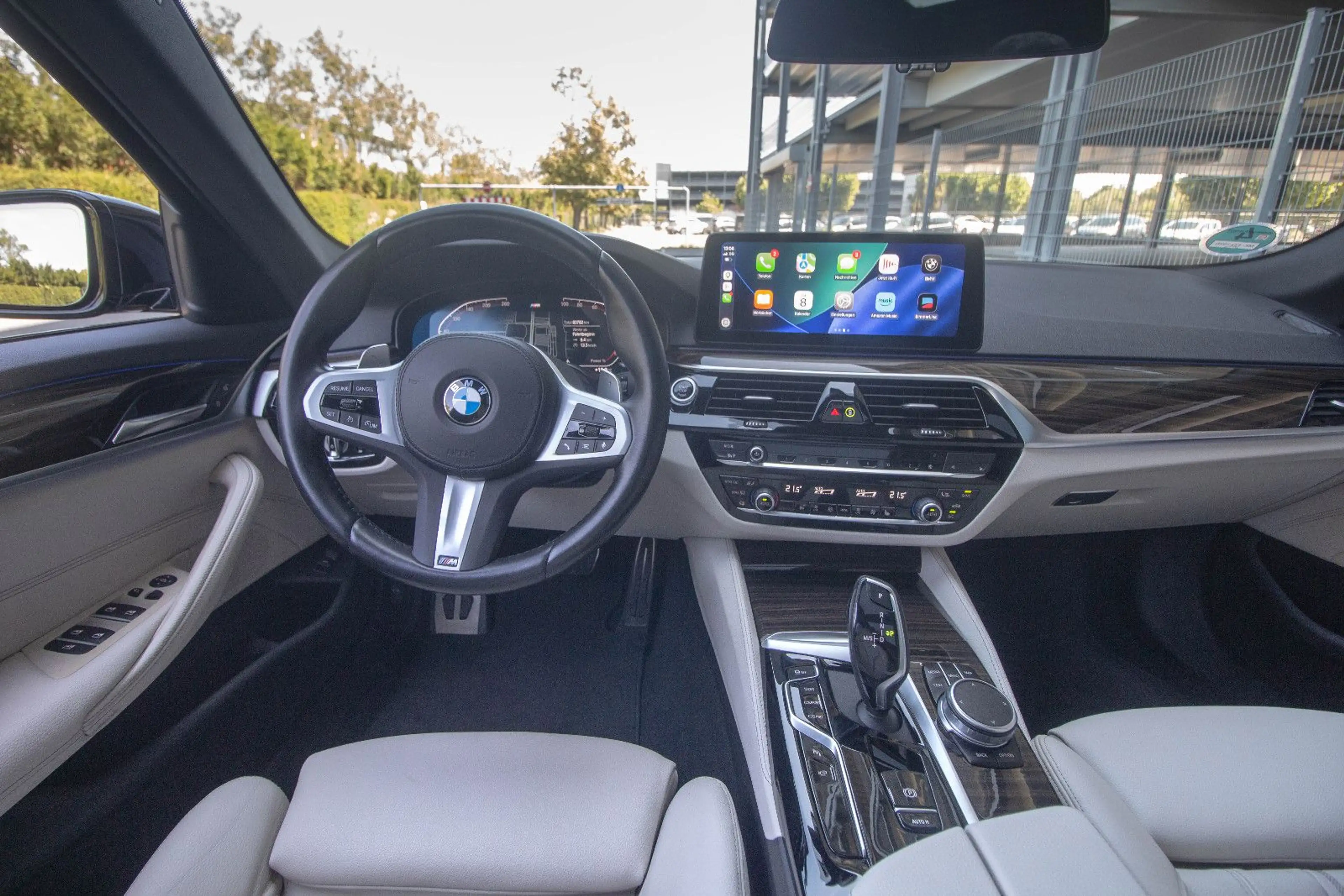BMW 540 d xDrive *M Sport Pro*HUD*360°*PANO*KeylessGo — photo 14