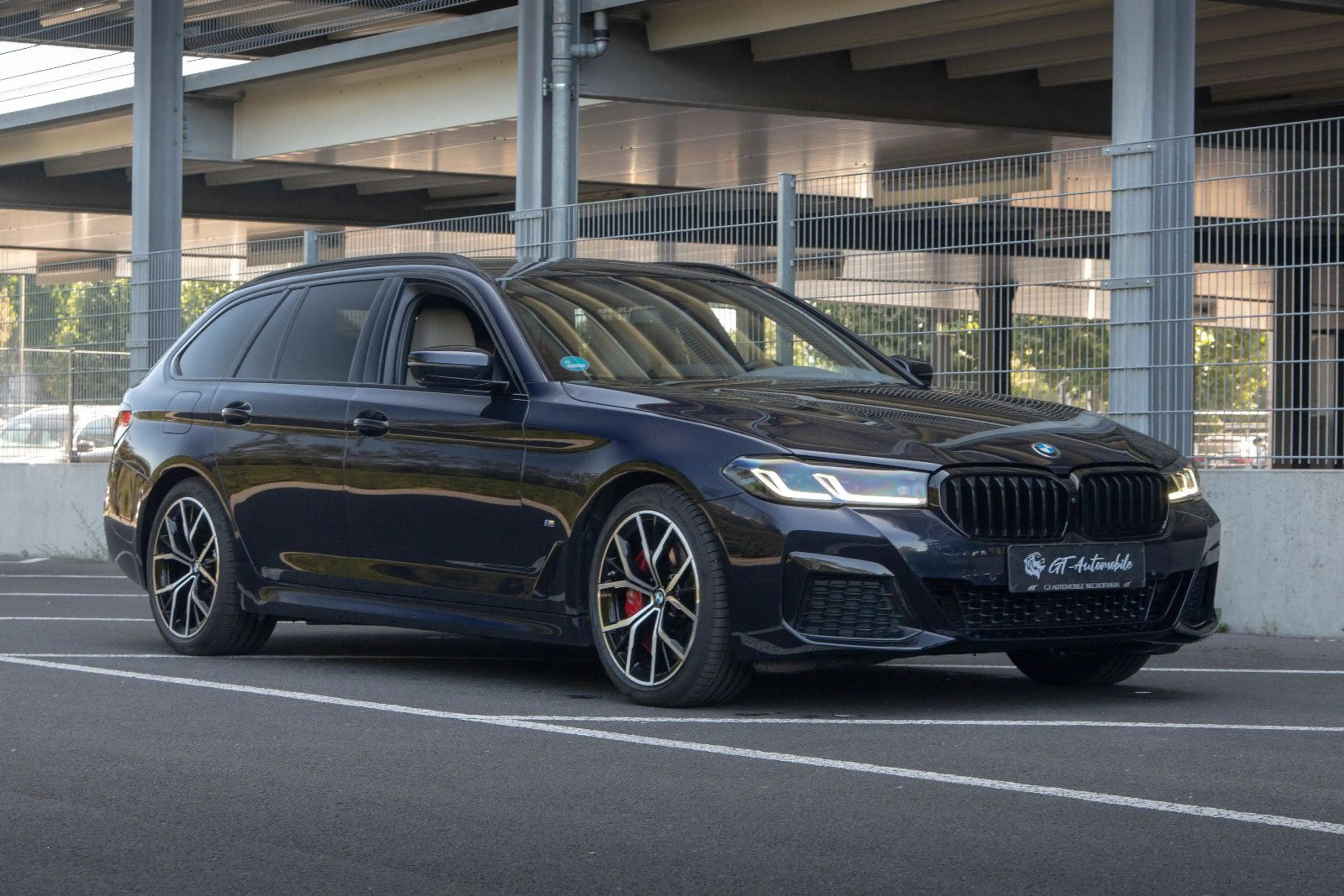 BMW 540 d xDrive *M Sport Pro*HUD*360°*PANO*KeylessGo — photo 6