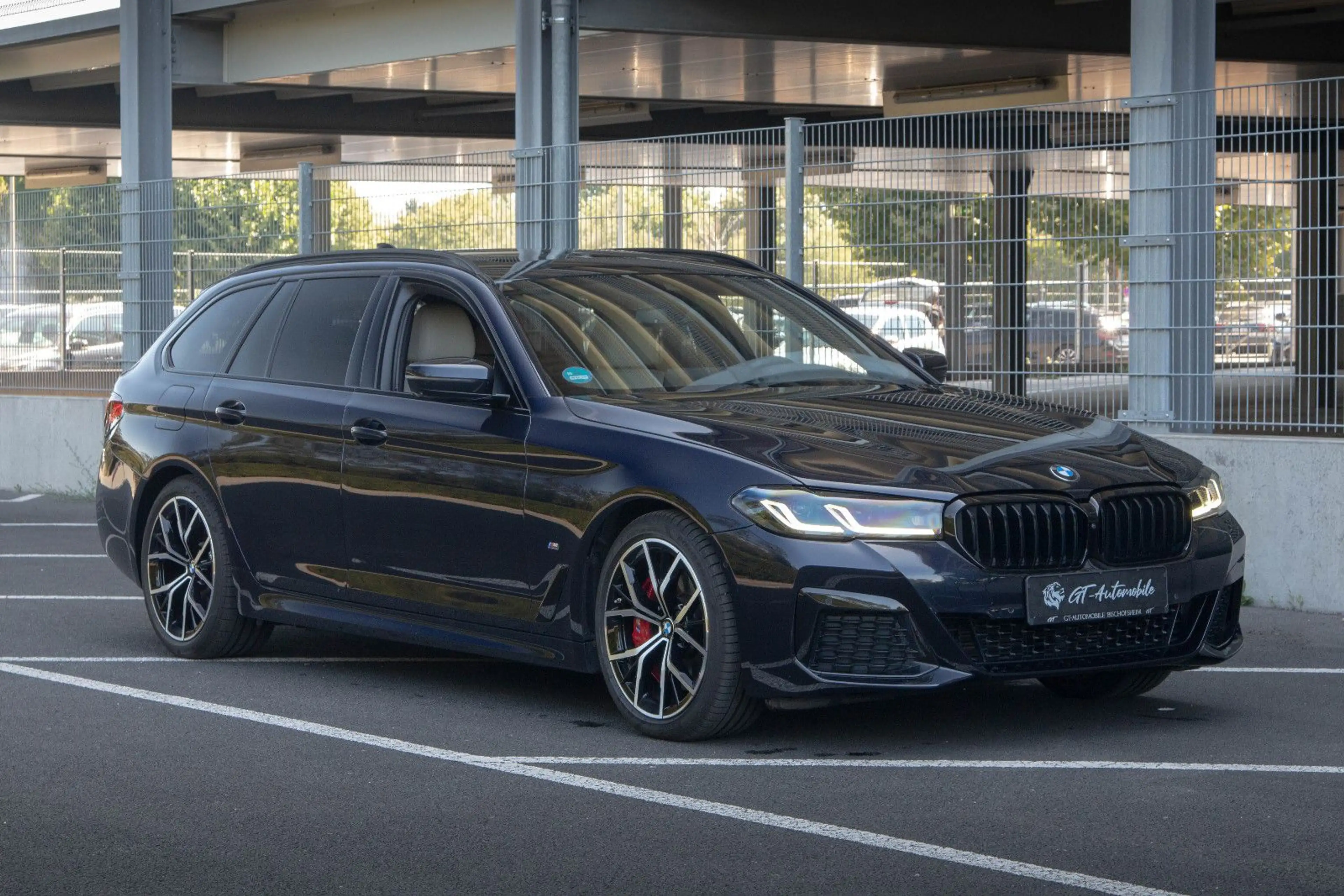 BMW 540 d xDrive *M Sport Pro*HUD*360°*PANO*KeylessGo — photo 7