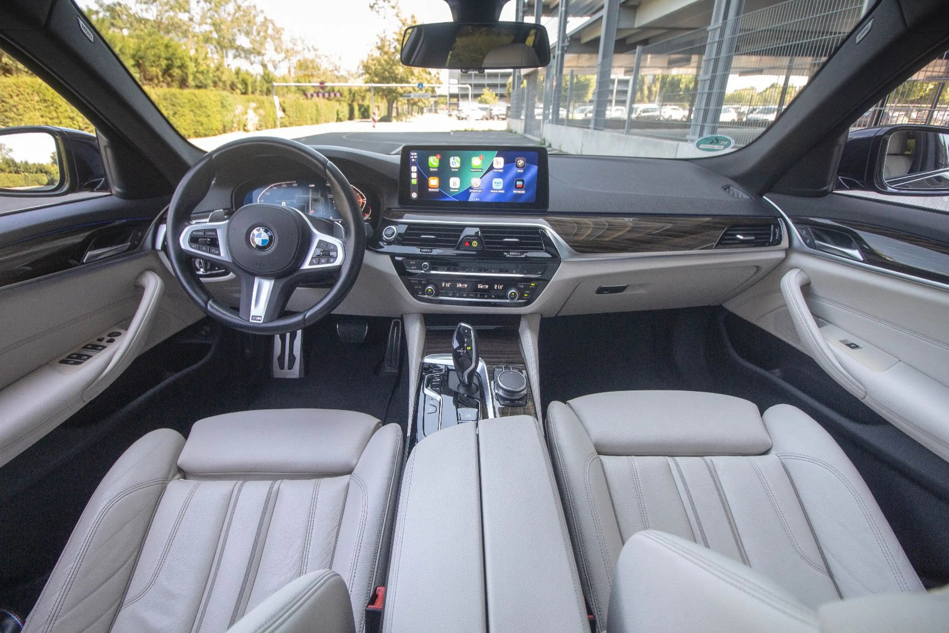 BMW 540 d xDrive *M Sport Pro*HUD*360°*PANO*KeylessGo — photo 3