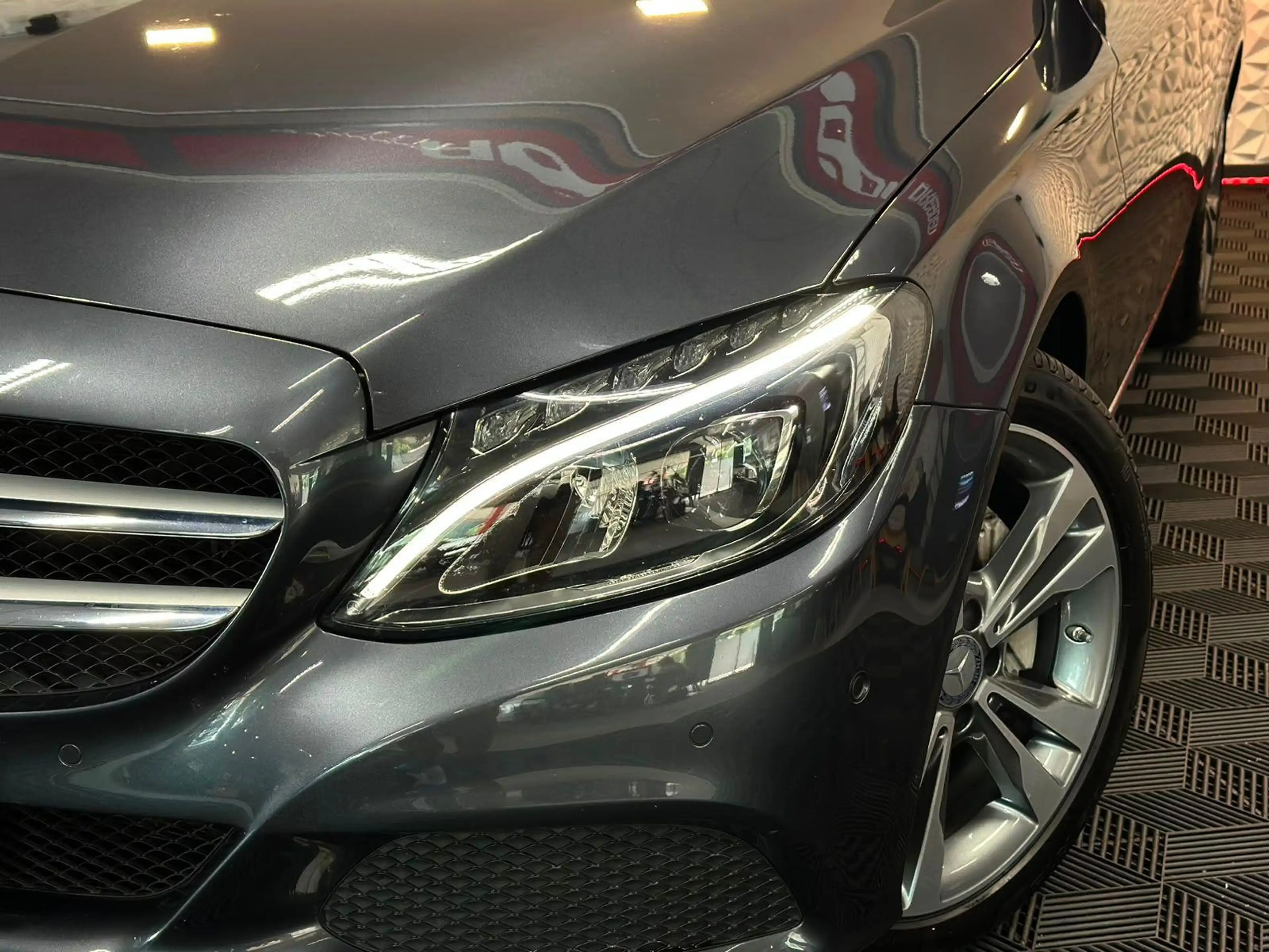 Mercedes-Benz C 250 C250 T AVANTGARDE LED#PDC#SHZ#NAVI#TEMPO — photo 9