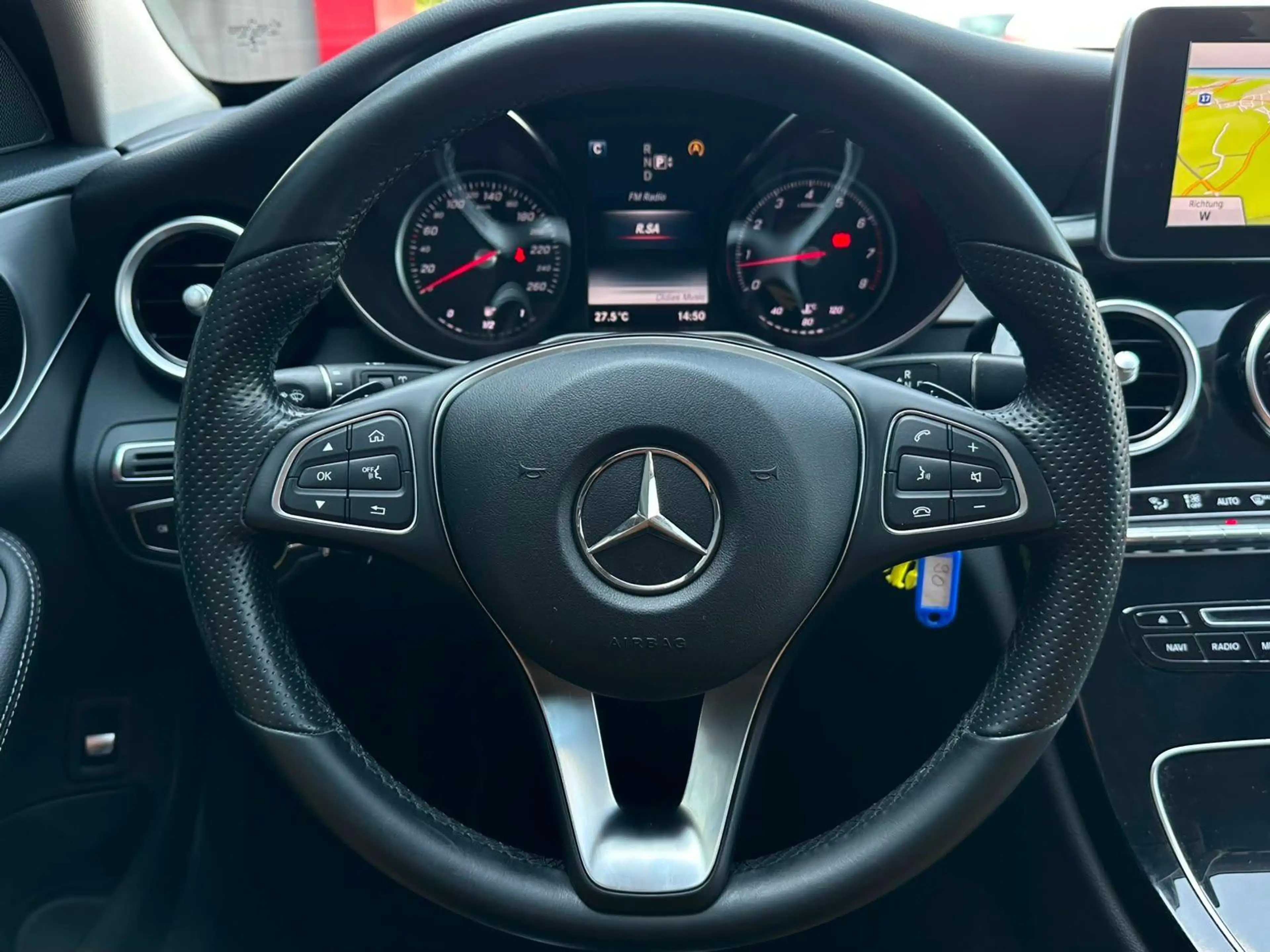 Mercedes-Benz C 250 C250 T AVANTGARDE LED#PDC#SHZ#NAVI#TEMPO — photo 14